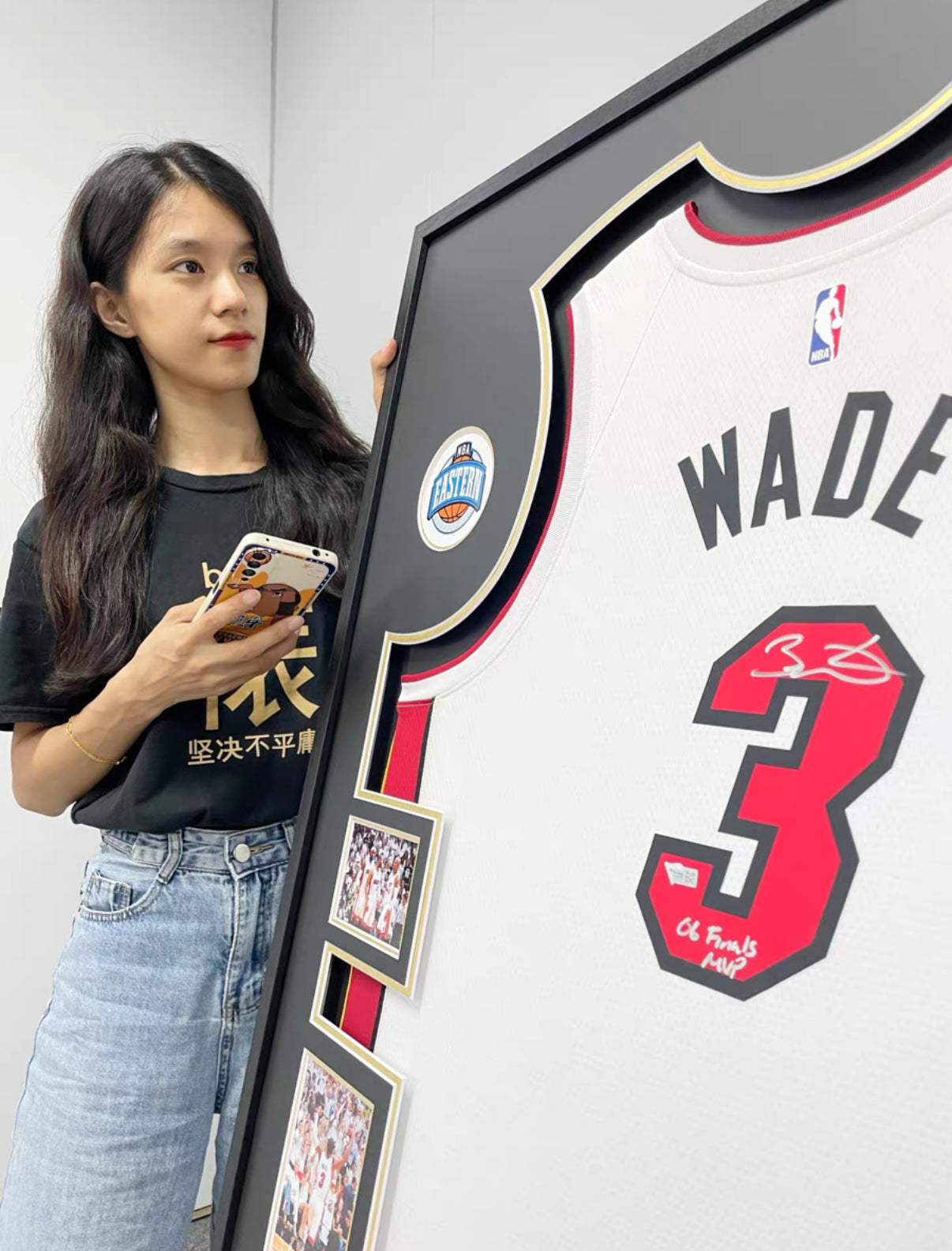 Miami Heat Dwyane Wade Autographed Jersey with Personalized Custom Design Framed 00006