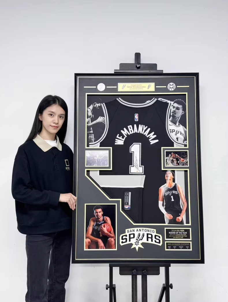San Antonio Spurs Wembanyama Autographed Jersey with Personalized Custom Design Framed 00001