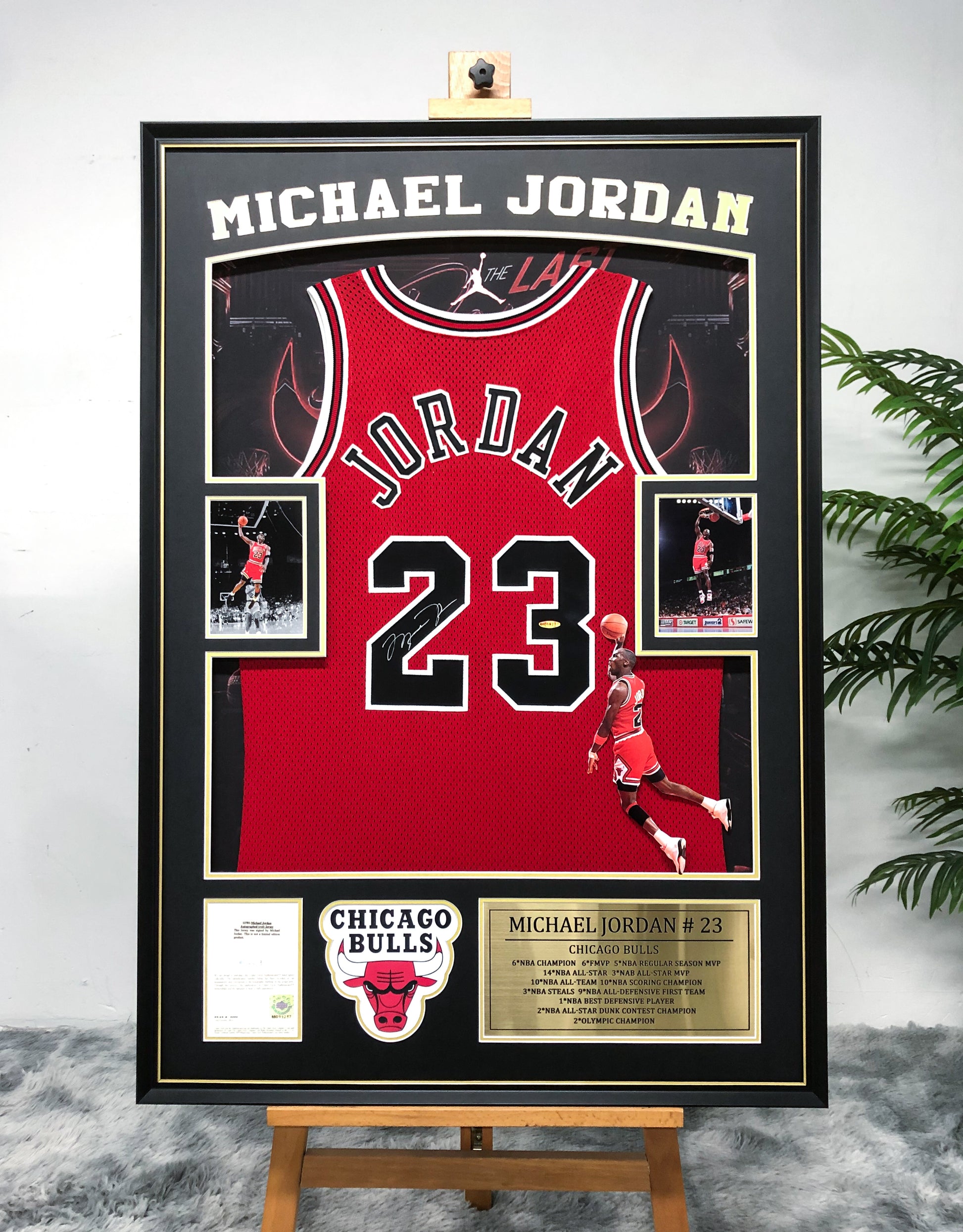 Chicago Bulls Michael Jordan Autographed Jersey with Personalized Custom Design Framed 00002