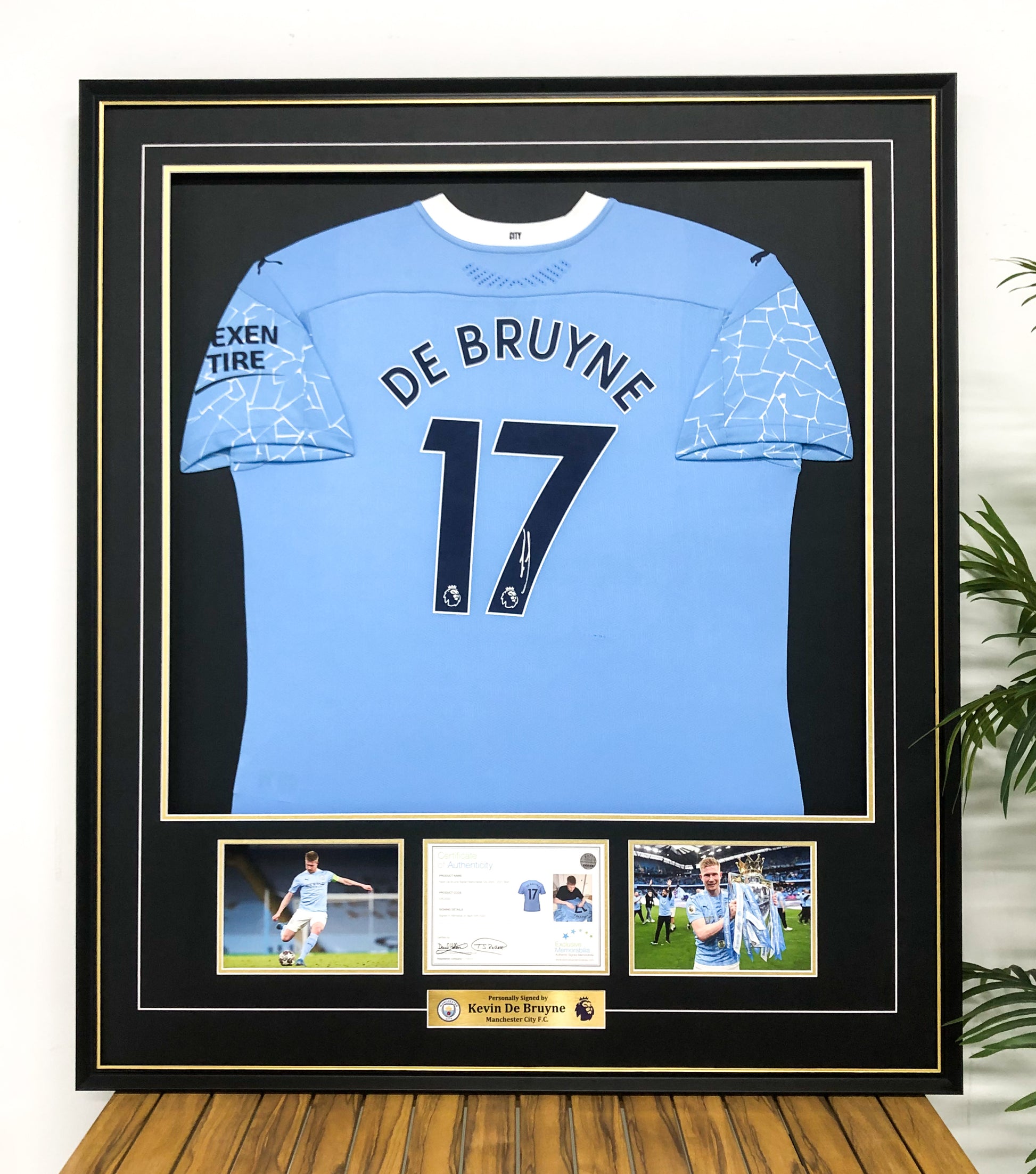 Manchester City FC De Bruyne Autographed Jersey with Classic Design Framed 00002