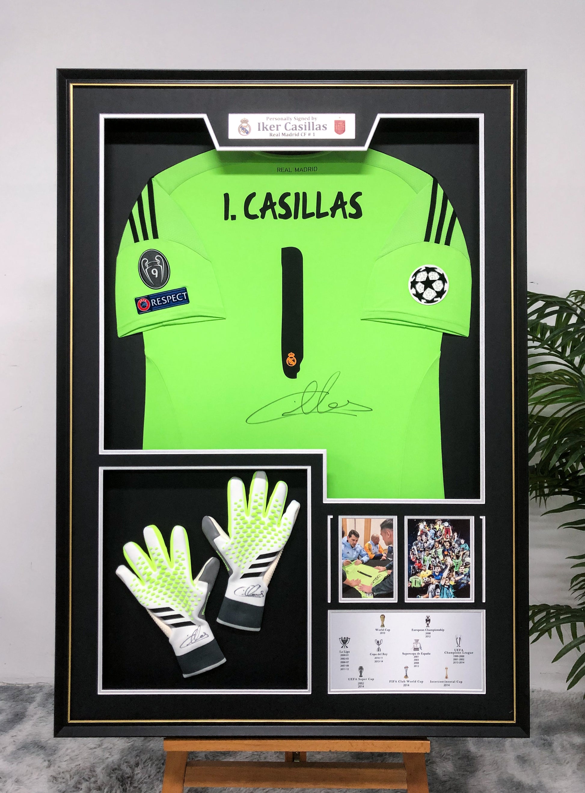 Real Madrid I.CASILLAS Sentimental Item with Personalized Custom Design Framed 00009