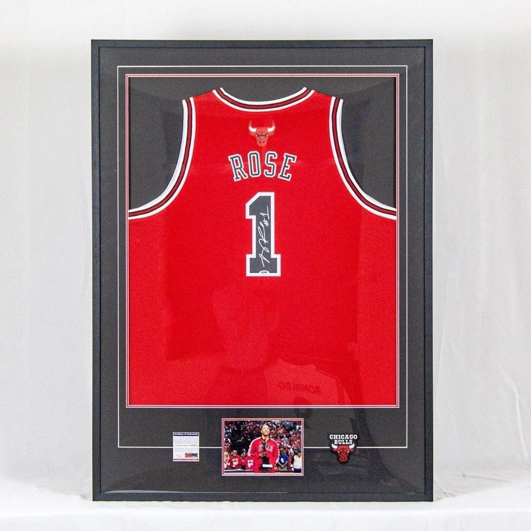 Chicago Bulls Derrick Rose Autographed Jersey with Standard Design Framed 00004