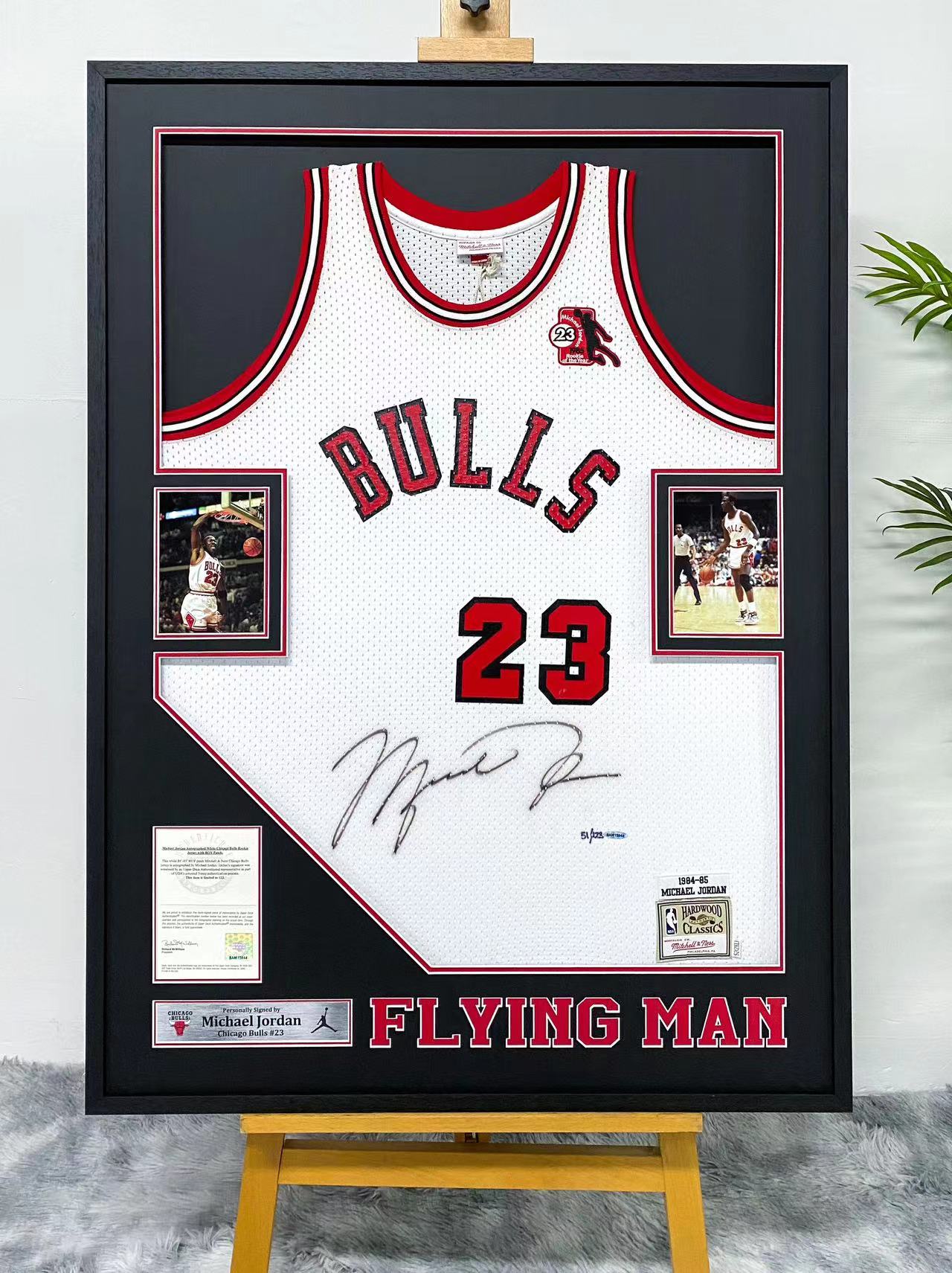 Chicago Bulls Michael Jordan Autographed Jersey with Personalized Custom Design Framed 000019