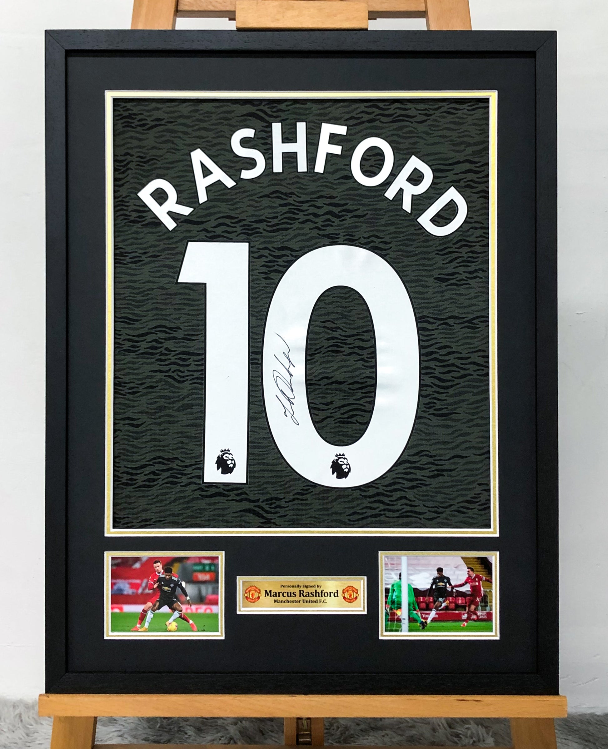 Manchester United Marcus Rashford Football Club Autographed Jersey with Standard Design Framed 000060
