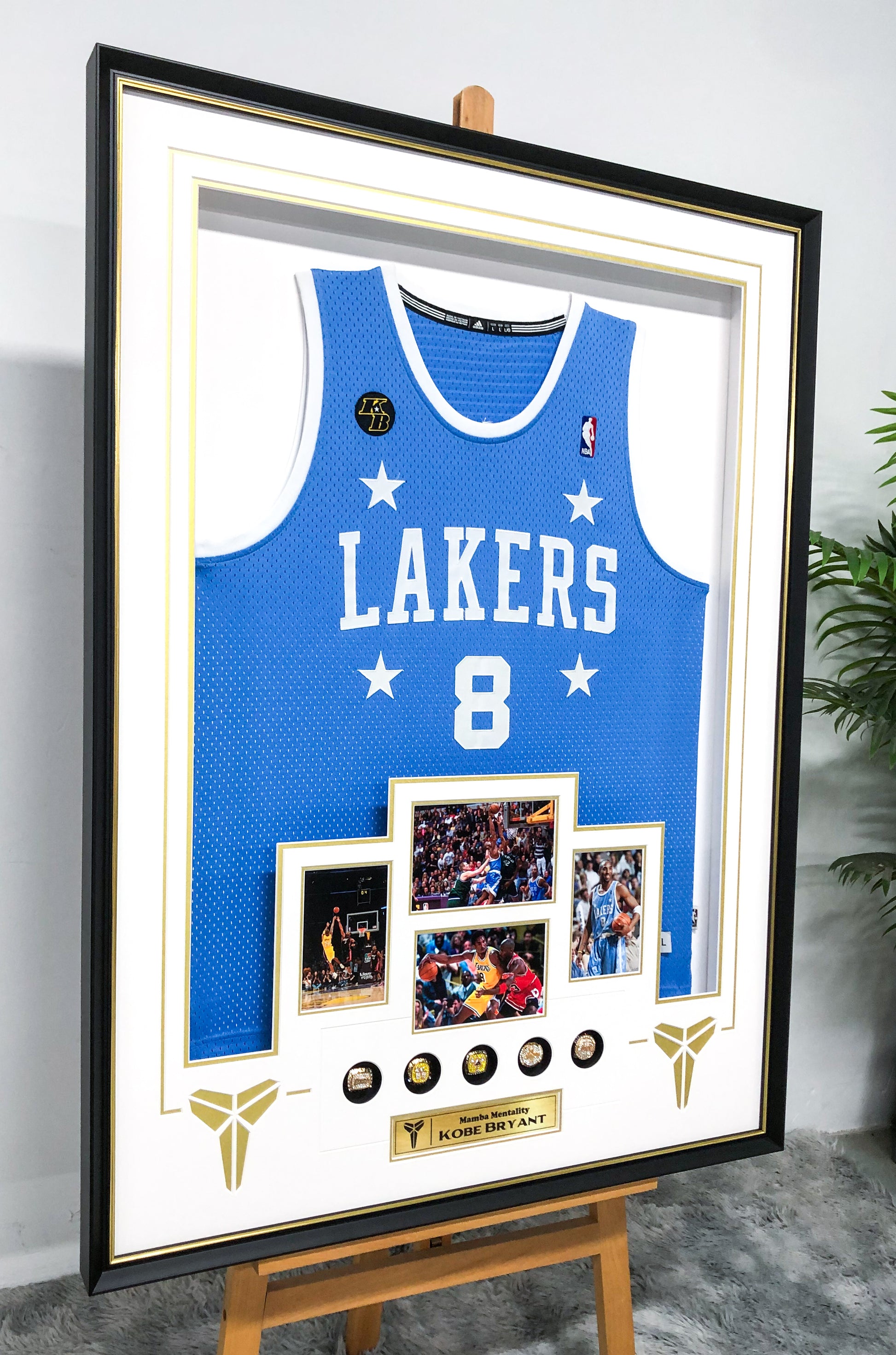 Los Angeles Lakers Kobe Bryant Autographed Jersey with Personalized Custom Design Framed 000081