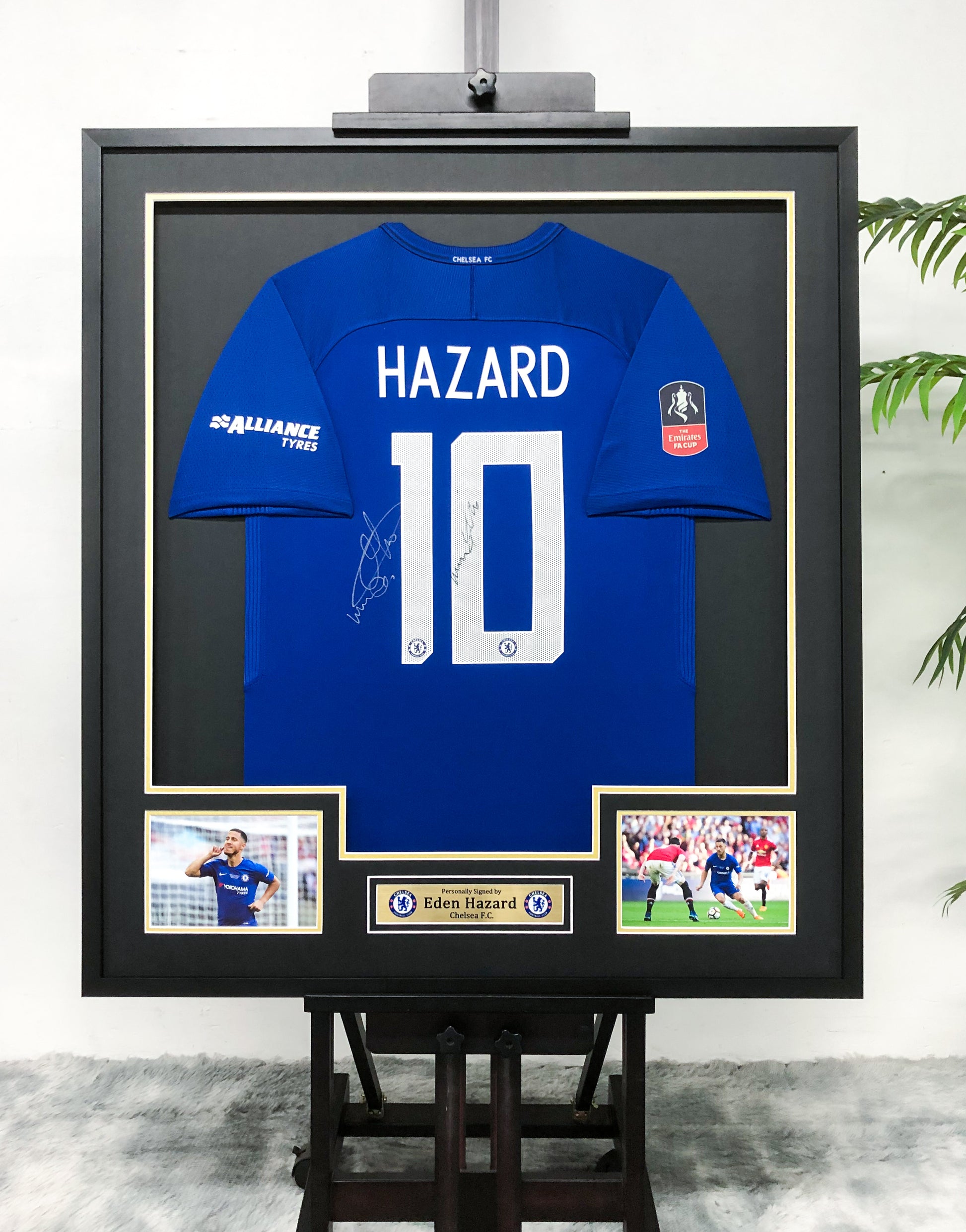 Chelsea FC Eden Hazard Autographed Jersey with Classic Design Framed 00015