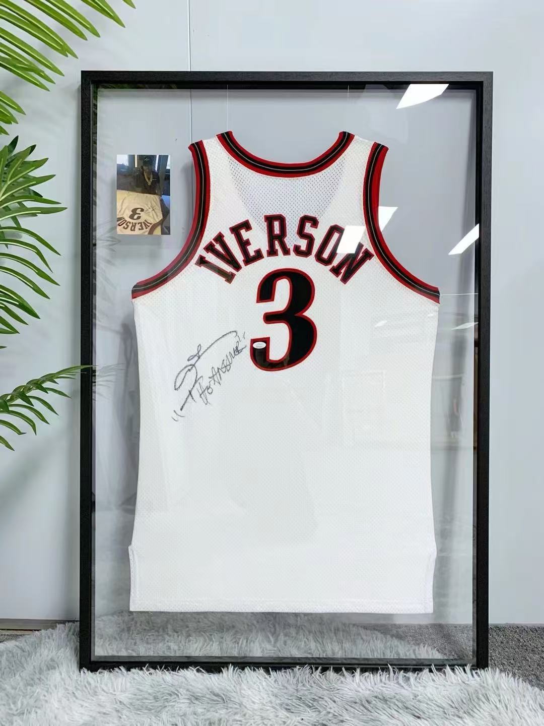 Philadelphia 76ers Allen Iverson Autographed Jersey with Personalized Custom Design Framed 000015
