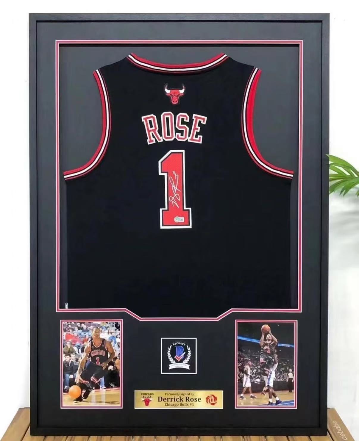 Chicago Bulls Derrick Rose Autographed Jersey with Standard Design Framed 00007