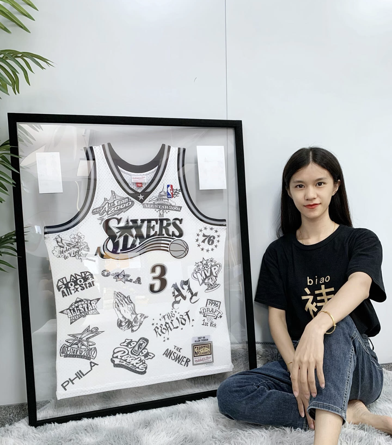 Philadelphia 76ers Allen Iverson Autographed Jersey with Personalized Custom Design Framed 000018