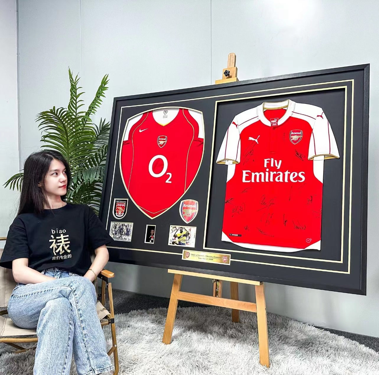 The Arsenal Football Club Autographed Jersey with Personalized Custom Design Framed 00023