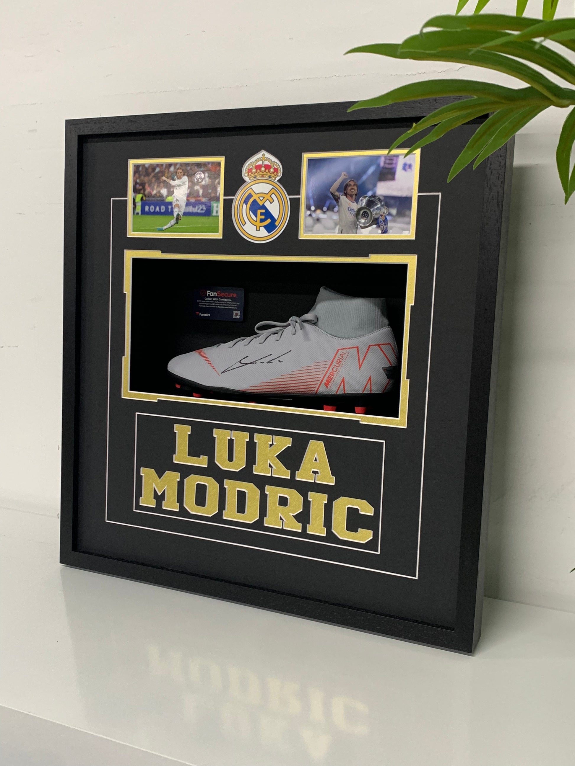 Real Madrid Club Luka Modrić Sneakers with Personalized Custom Design Framed 000015