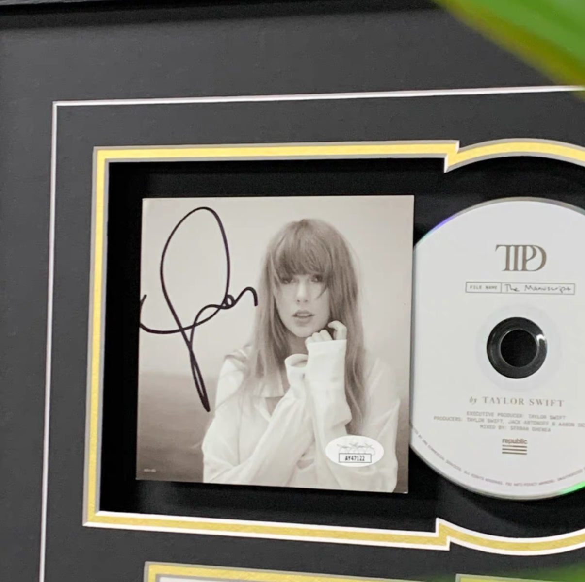 TaylorSwift Sentimental Item with Personalized Custom Design Framed 000027