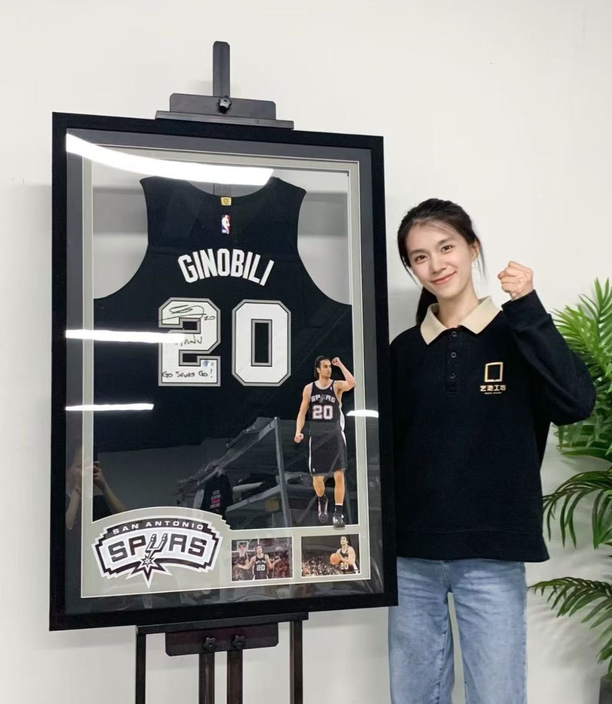 San Antonio Spurs Manu Ginóbili Autographed Jersey with Personalized Custom Design Framed 00003