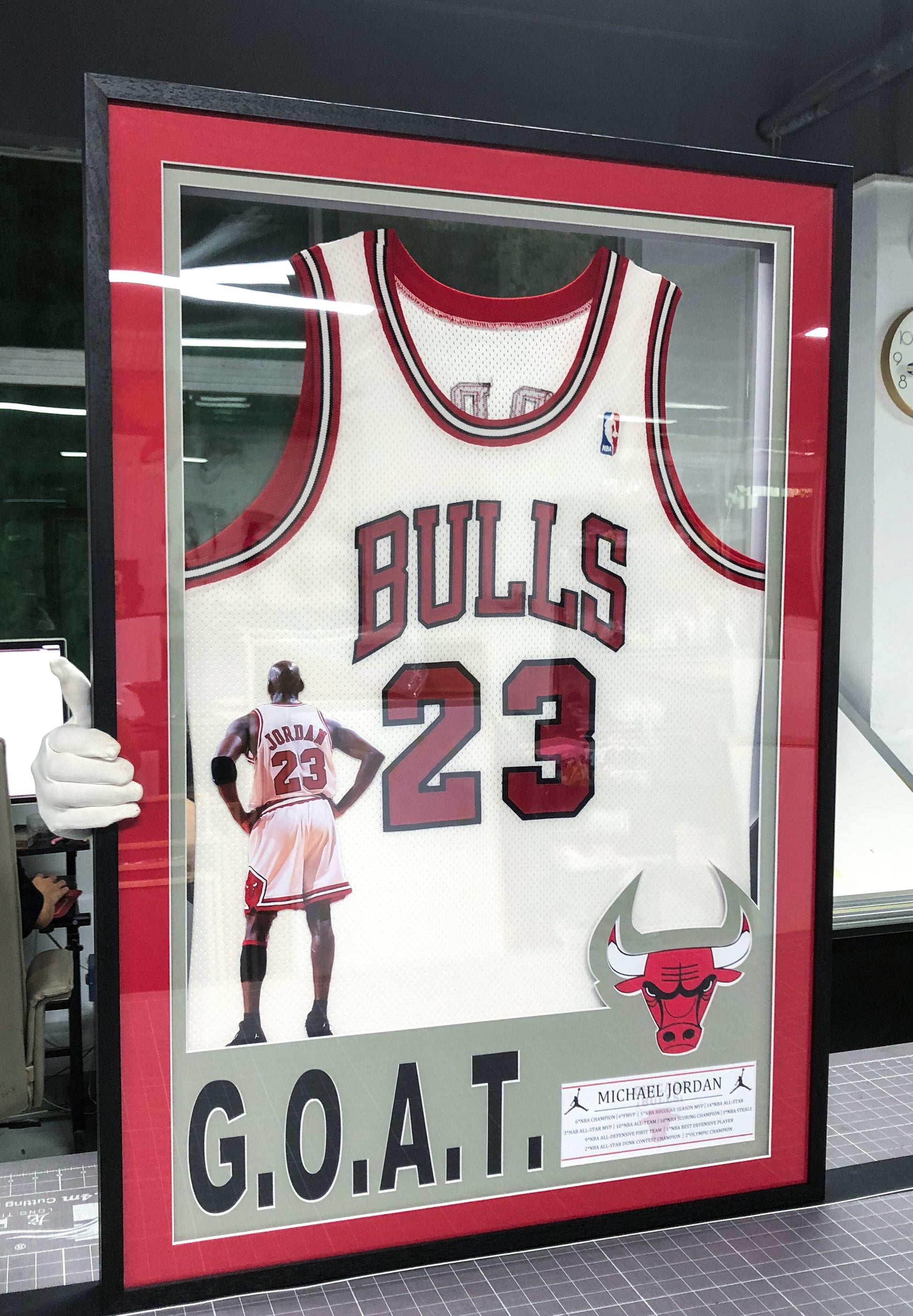 Chicago Bulls Michael Jordan Autographed Jersey with Personalized Custom Design Framed 00001