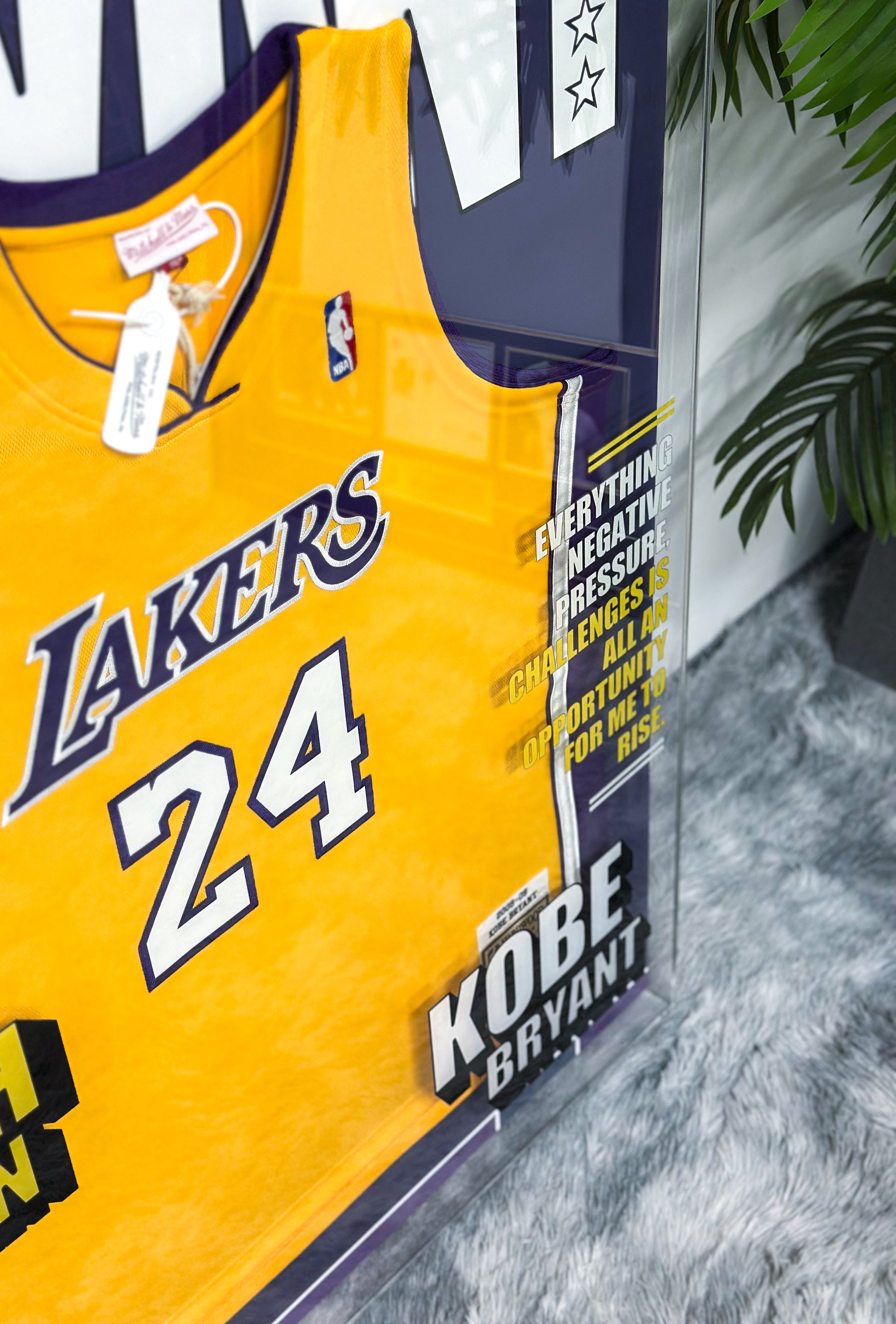 Los Angeles Lakers Kobe Bryant Autographed Jersey with Personalized Custom Design Framed 000082