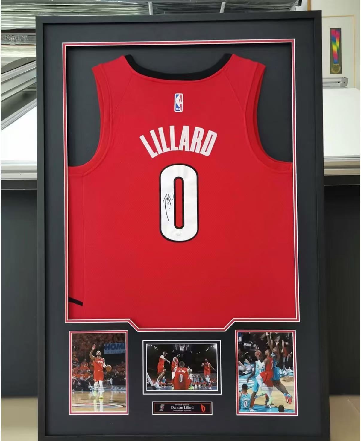 Trail Blazers Damian Lillard Autographed Jersey with Standard Design Framed00001