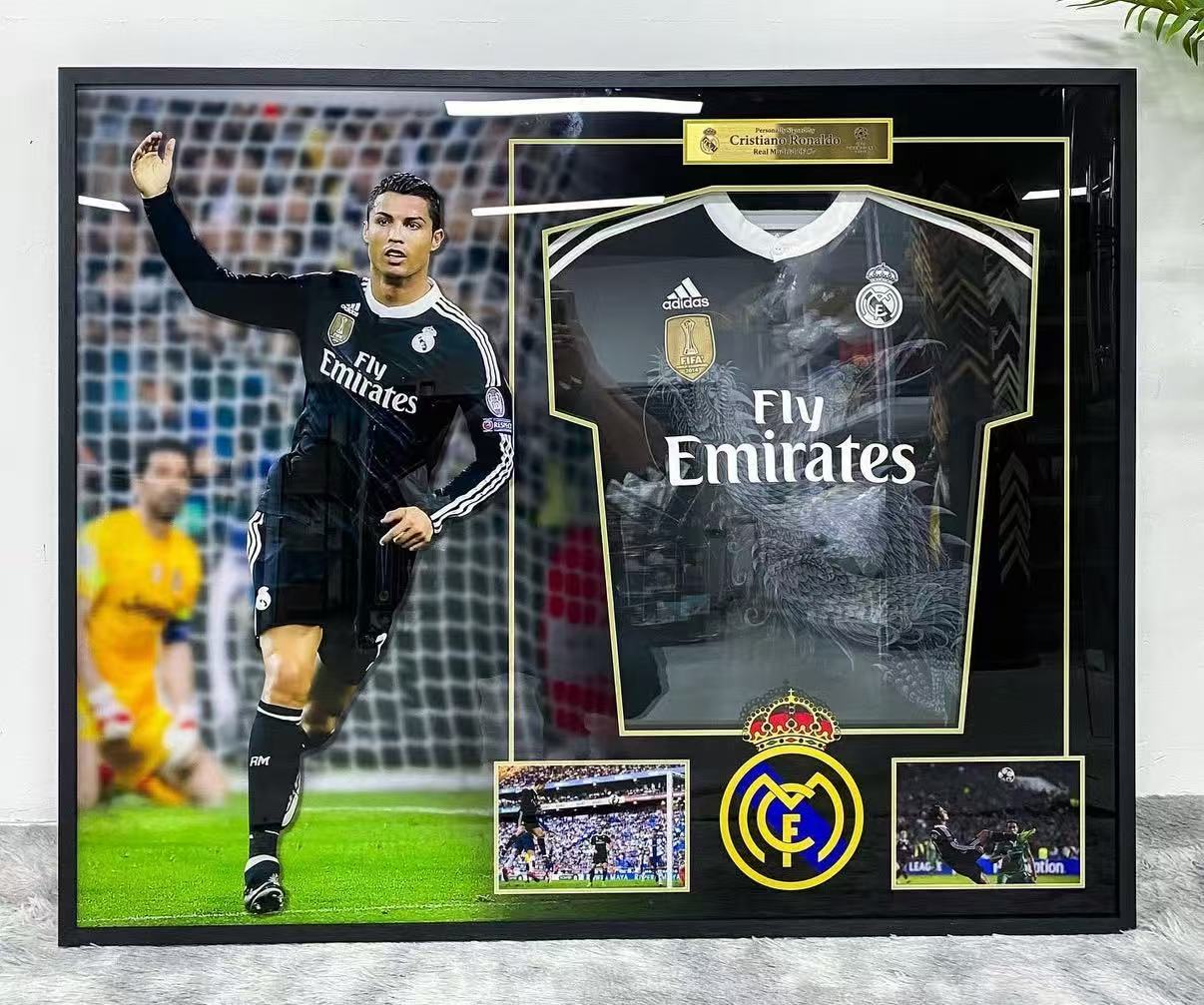 Real Madrid CF Cristiano Ronaldo Autographed Jersey with Personalized Custom Design Framed 000051