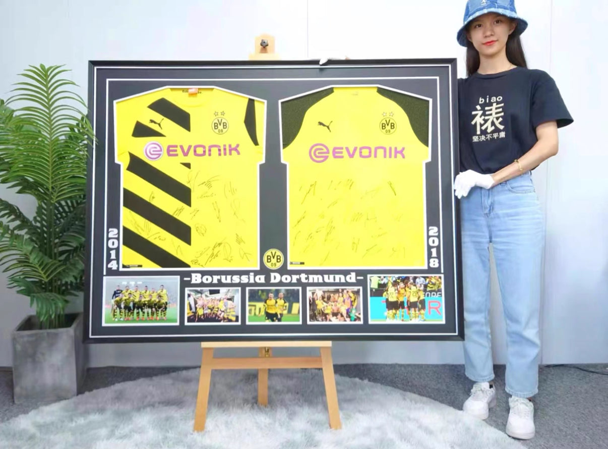 Borussia Dortmund  Autographed Jersey with Personalized Custom Design Framed 00001