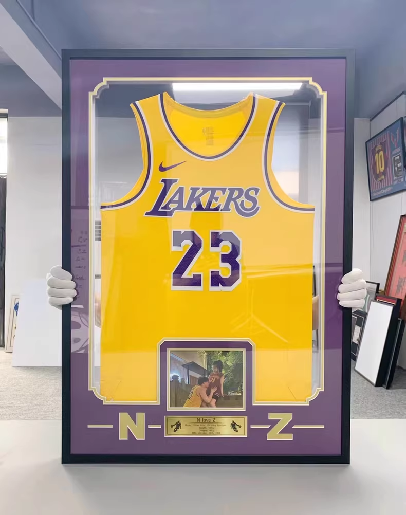 Los Angeles Lakers LeBron James Autographed Jersey with Personalized Custom Design Framed 00006