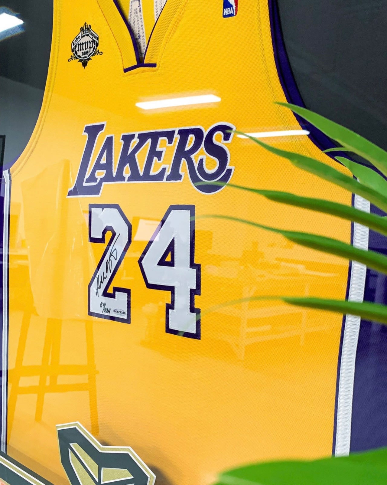 Los Angeles Lakers Kobe Bryant Autographed Jersey with Personalized Custom Design Framed 00008