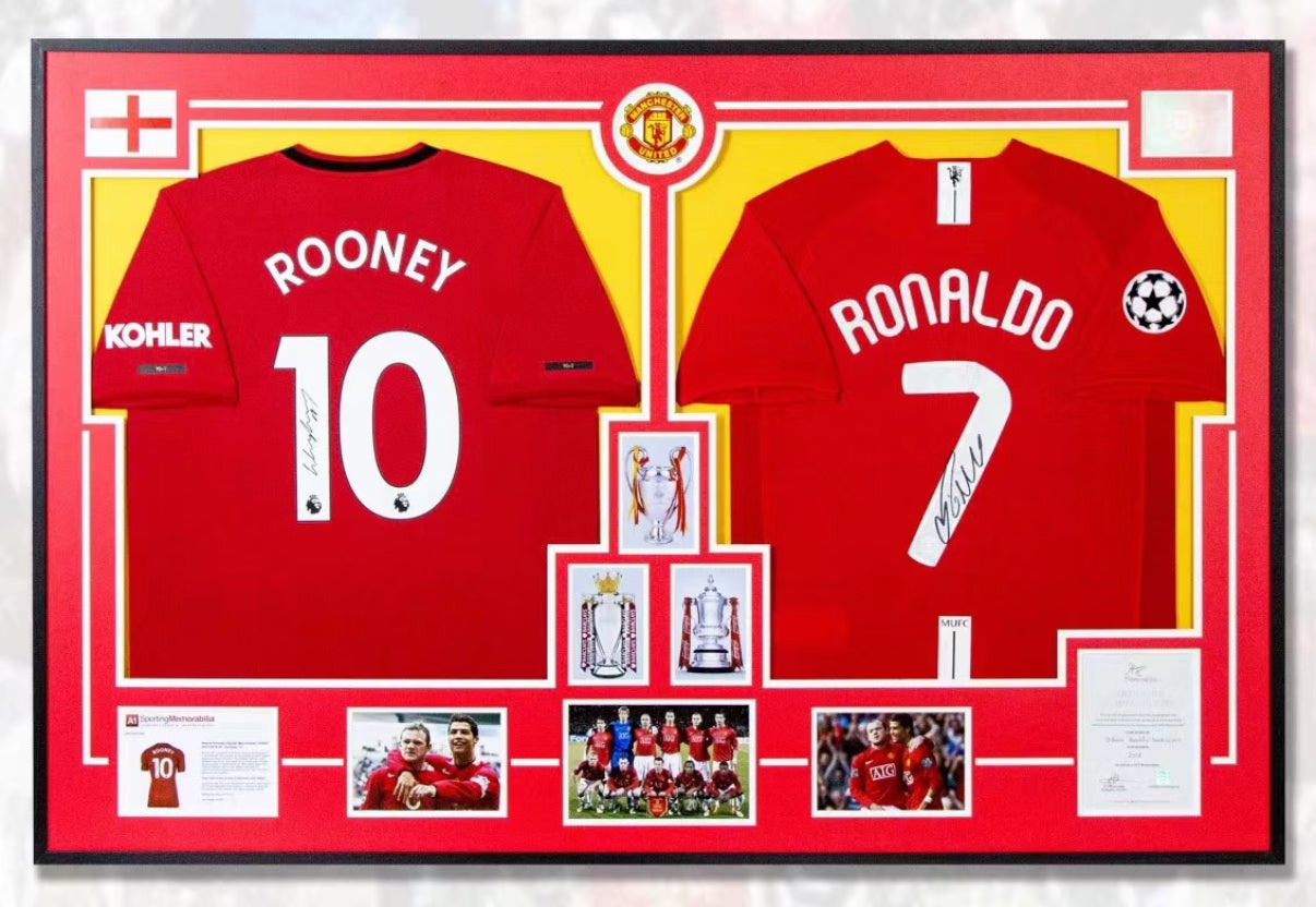 Manchester United Autographed Jersey with Personalized Custom Design Framed 000026