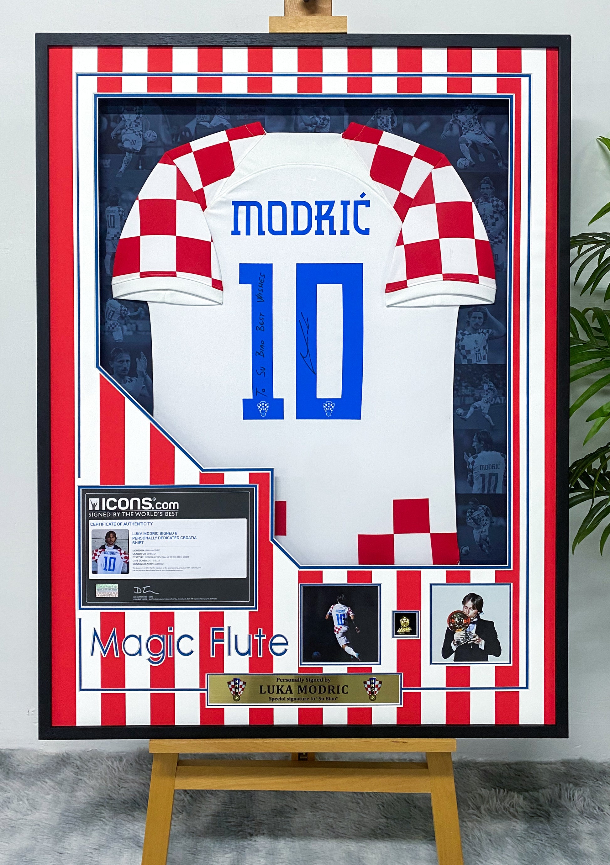 Luka Modrić Croatia national football team Jersey Framing  00010