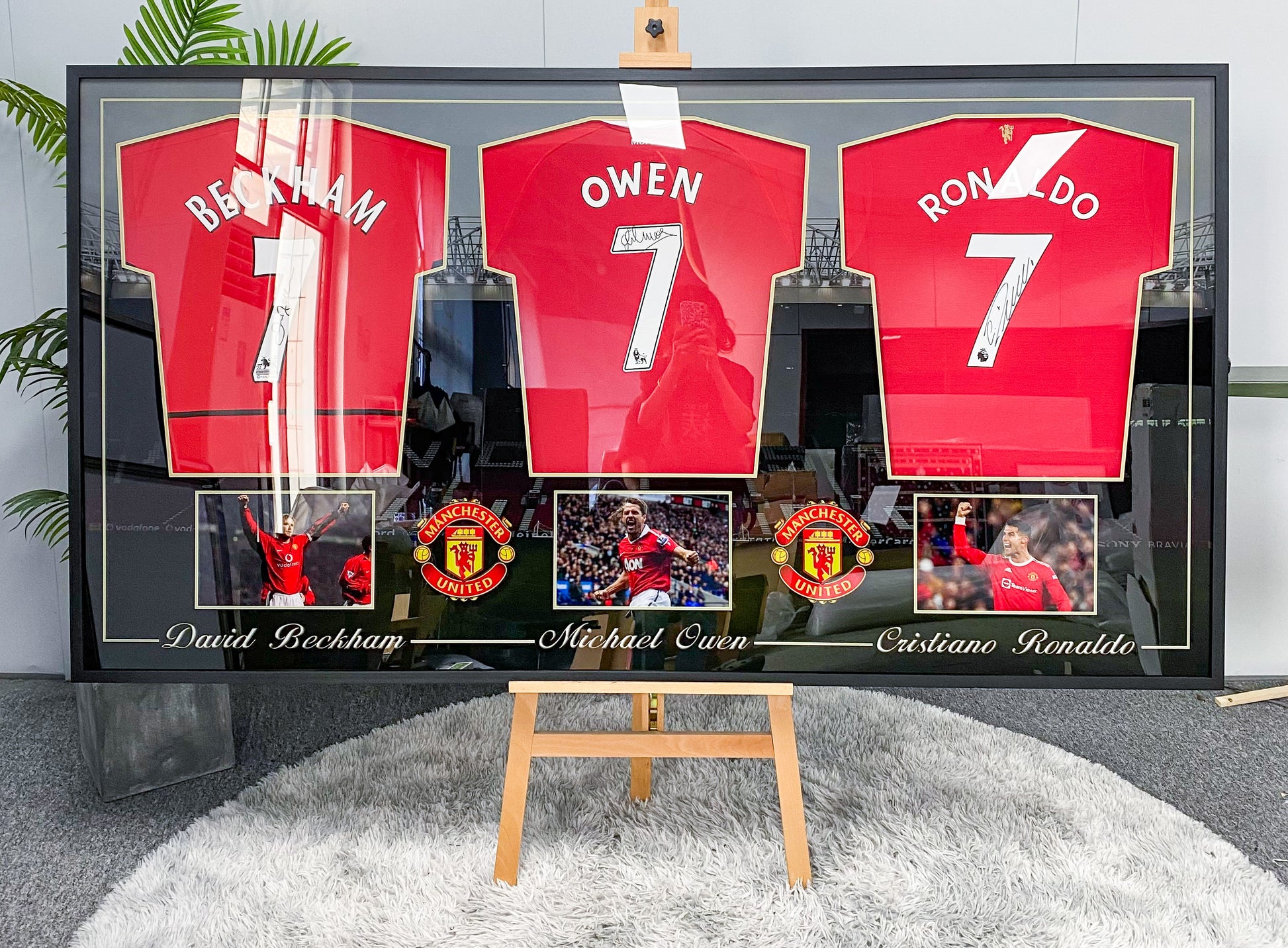 David Beckham Michael Owen Cristiano Ronaldo Manchester United Football Club Jersey Framing  000156
