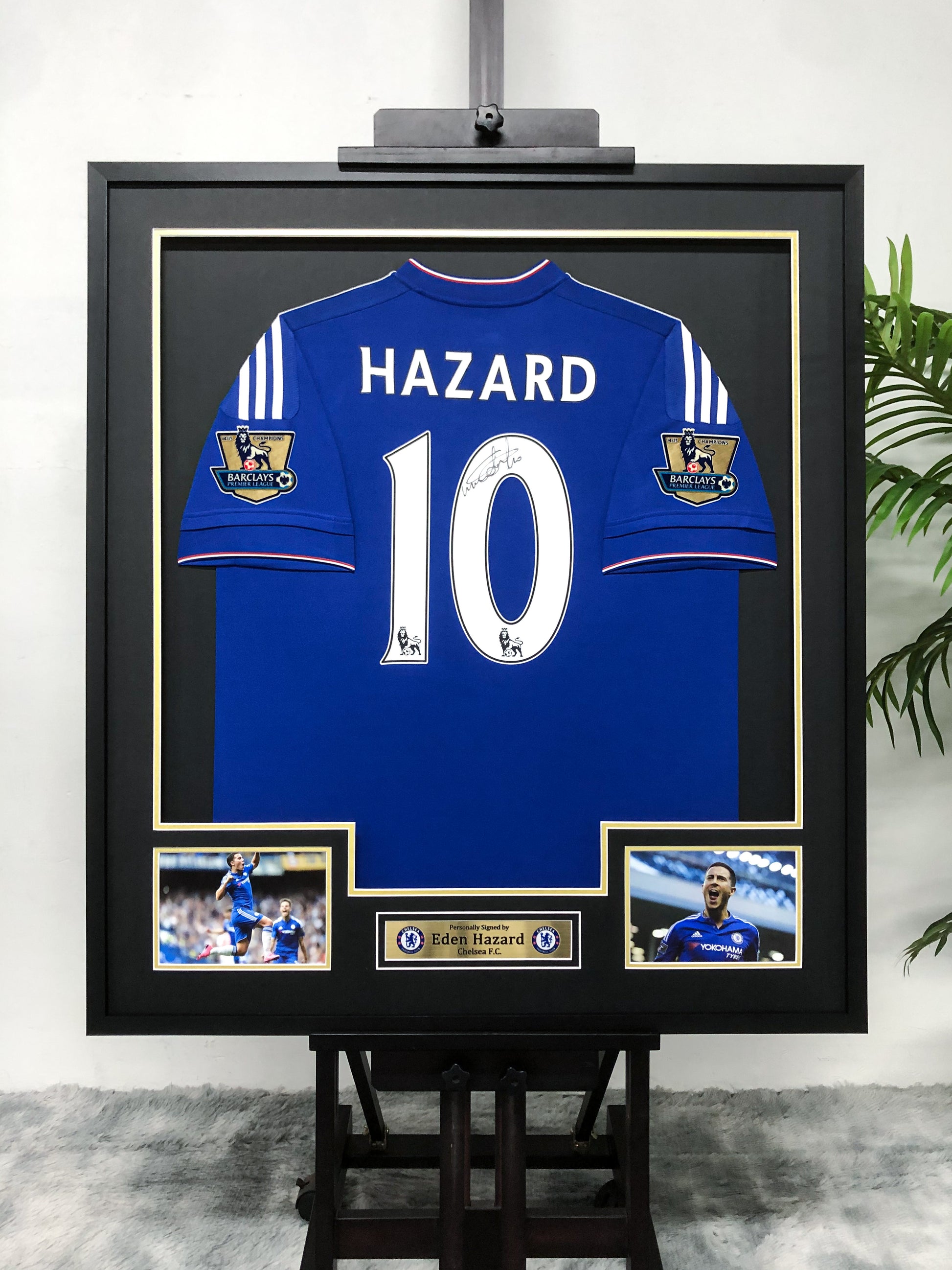 Chelsea FC Eden Hazard Autographed Jersey with Classic Design Framed 00012