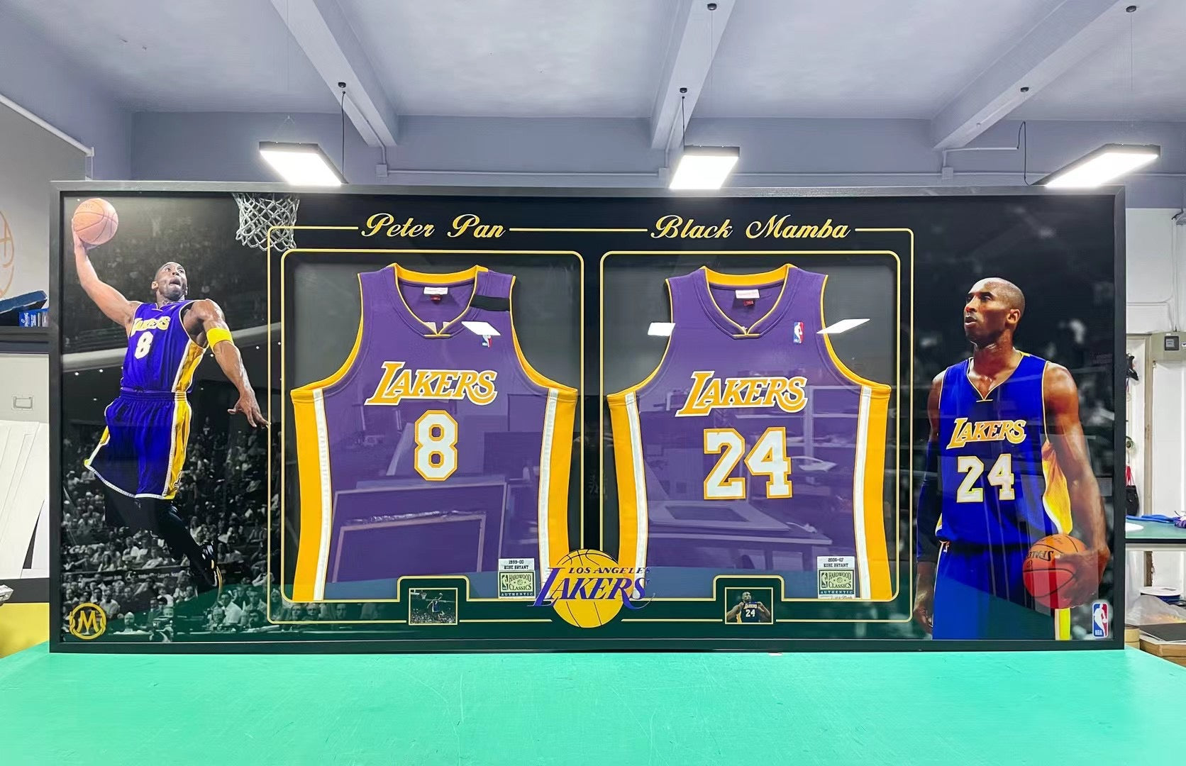 Los Angeles Lakers Kobe Bryant Autographed Jersey with Personalized Custom Design Framed 000069