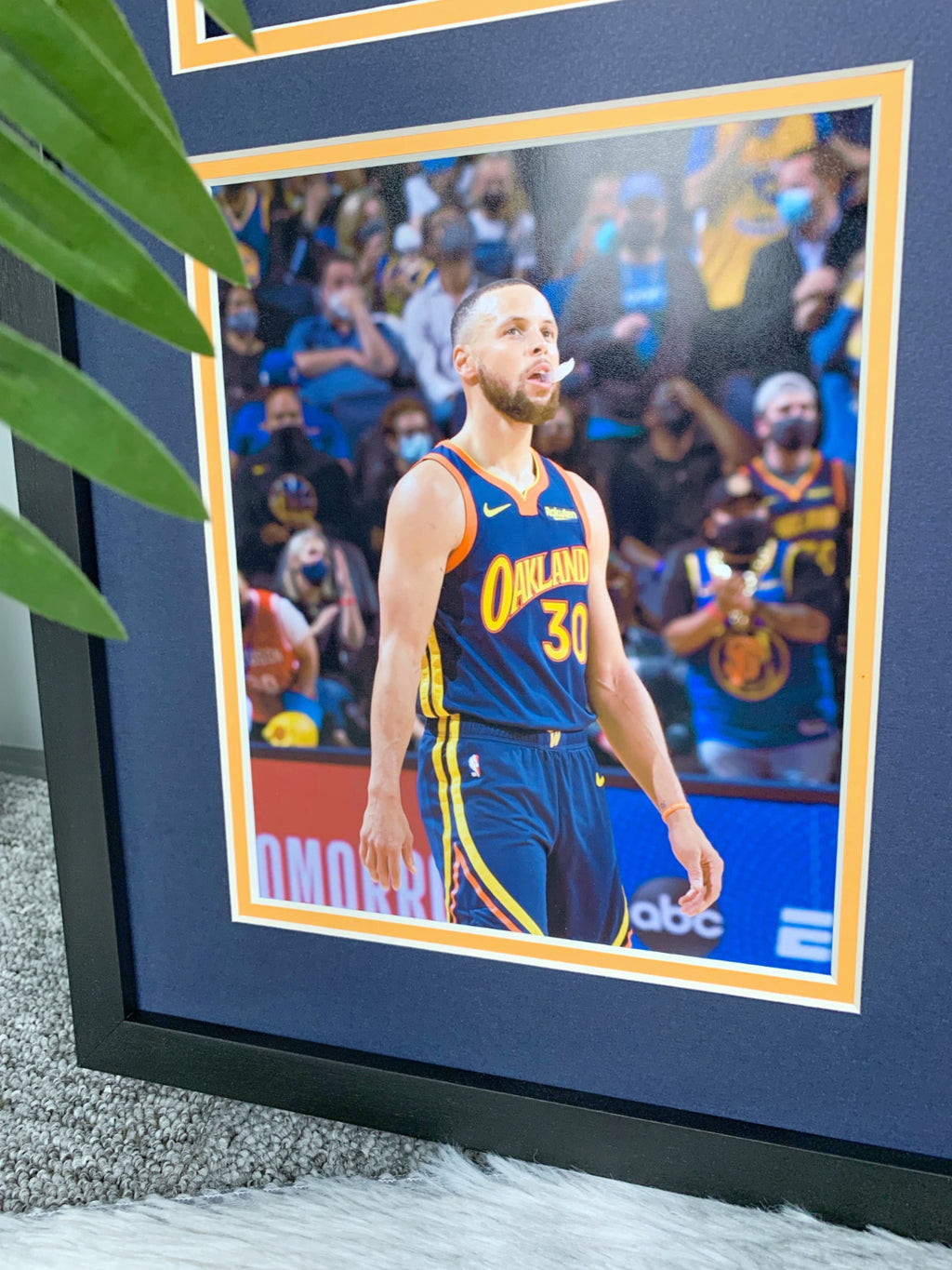 Golden State Warriors Stephen Curry Autographed Jersey with Personalized Custom Design Framed SC00002