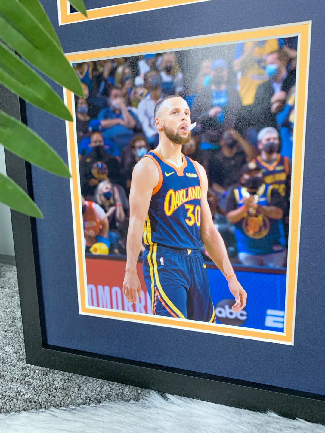 Golden State Warriors Stephen Curry Autographed Jersey with Personalized Custom Design Framed SC00002