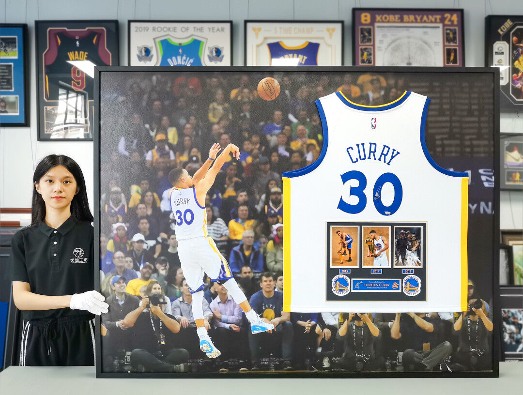 Golden State Warriors Stephen Curry Autographed Jersey with Personalized Custom Design Framed 00004