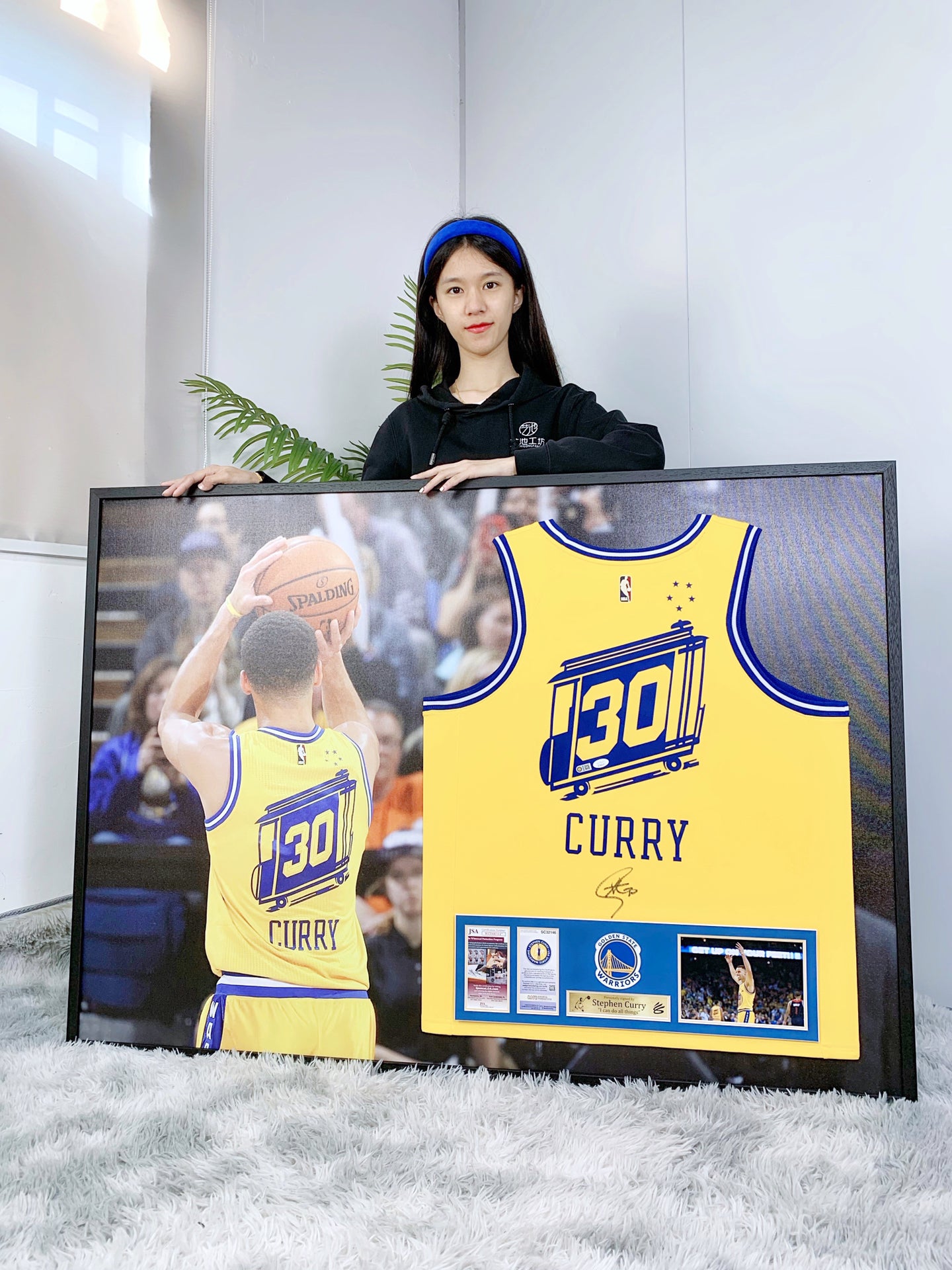 Golden State Warriors Stephen Curry Autographed Jersey with Personalized Custom Design Framed 000010