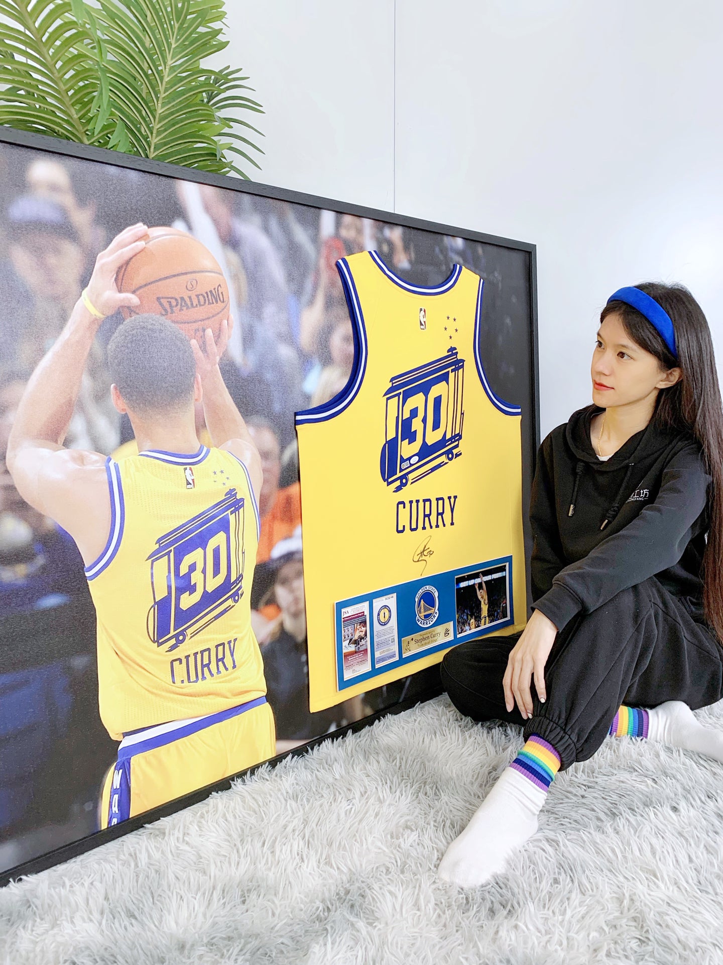 Golden State Warriors Stephen Curry Autographed Jersey with Personalized Custom Design Framed 000010