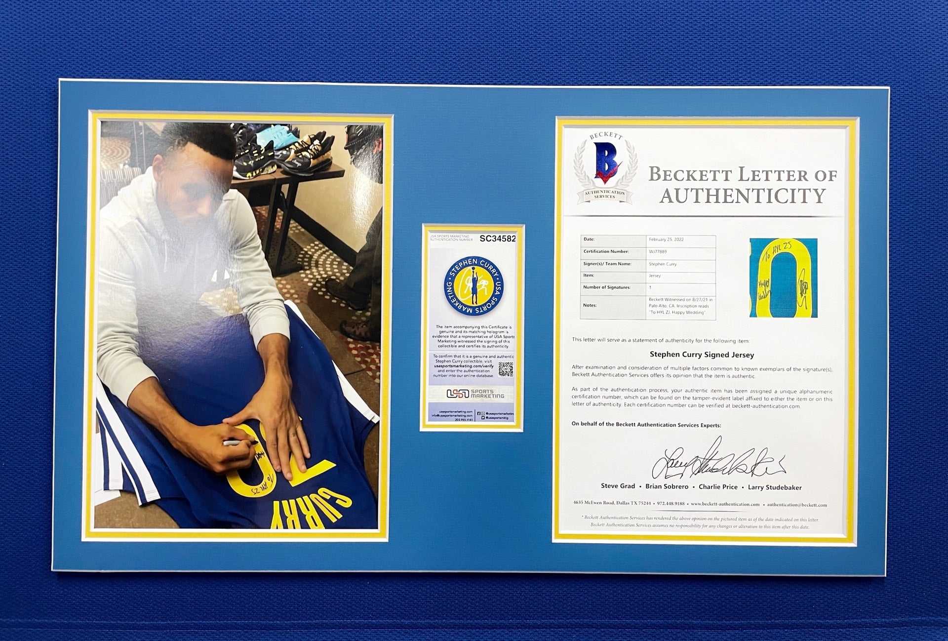 Golden State Warriors Stephen Curry Autographed Jersey with Personalized Custom Design Framed 000012