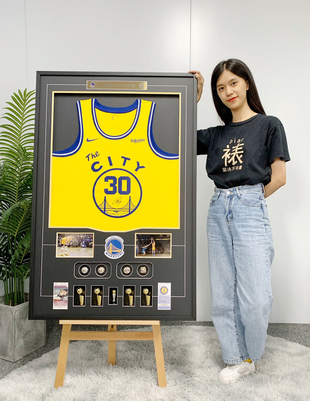 Golden State Warriors Stephen Curry  Autographed Jersey with Personalized Custom Design Framed  000014
