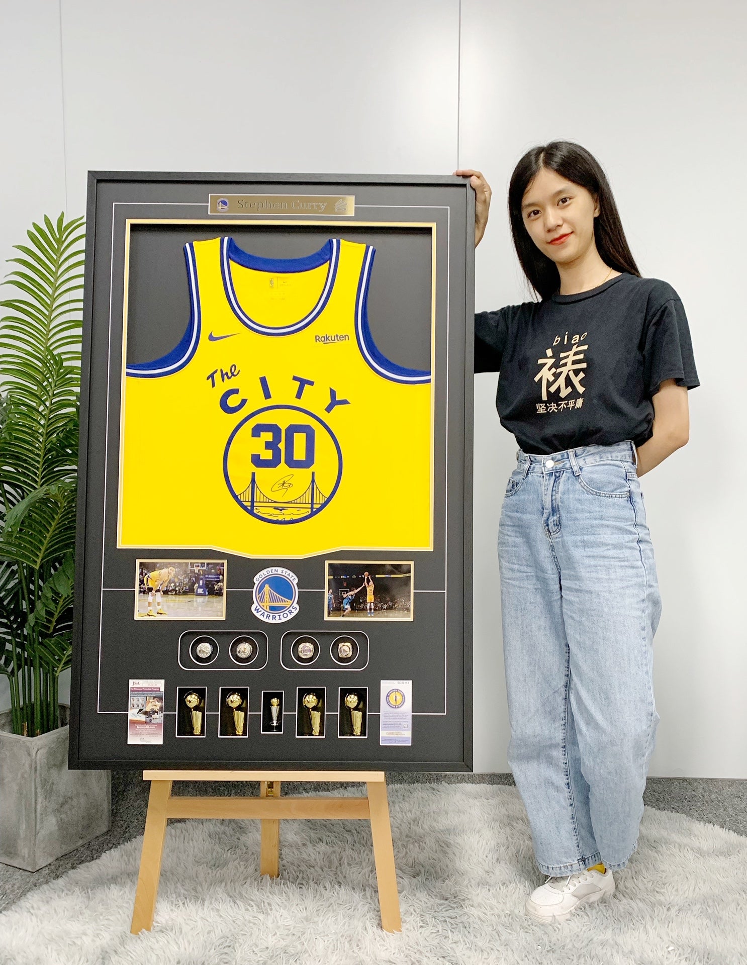 Golden State Warriors Stephen Curry  Autographed Jersey with Personalized Custom Design Framed  000014