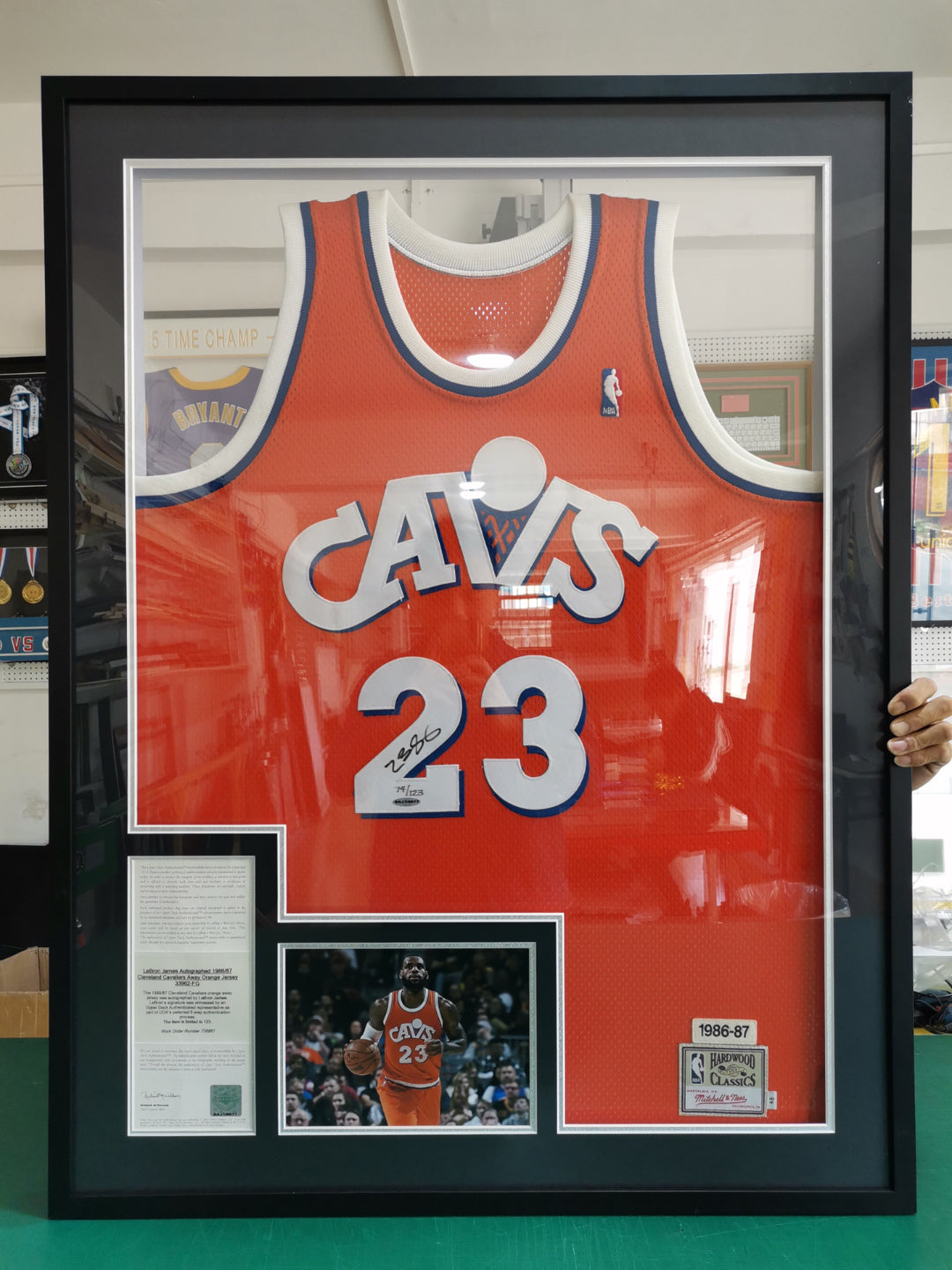Cleveland Cavaliers LeBron James Autographed Jersey with Personalized Custom Design Framed 000012