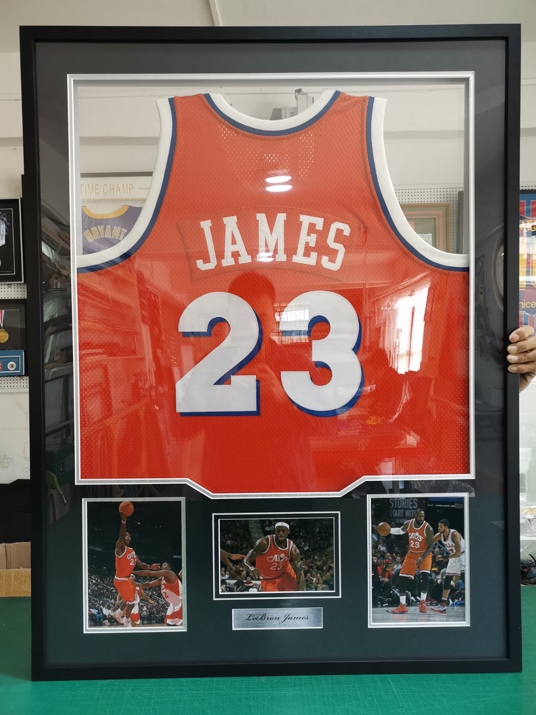 Cleveland Cavaliers LeBron James Autographed Jersey with Personalized Custom Design Framed 000012