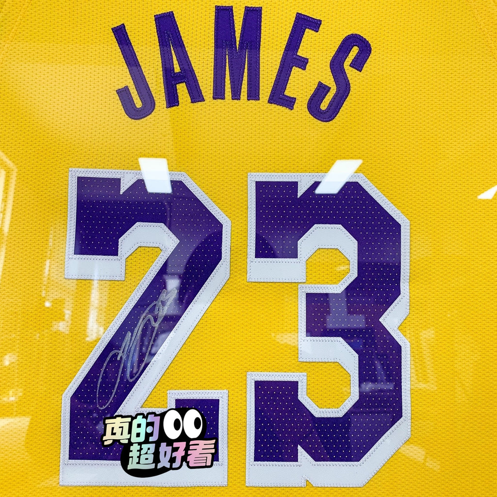 Los Angeles Lakers LeBron James Autographed Jersey with Personalized Custom Design Framed 000013