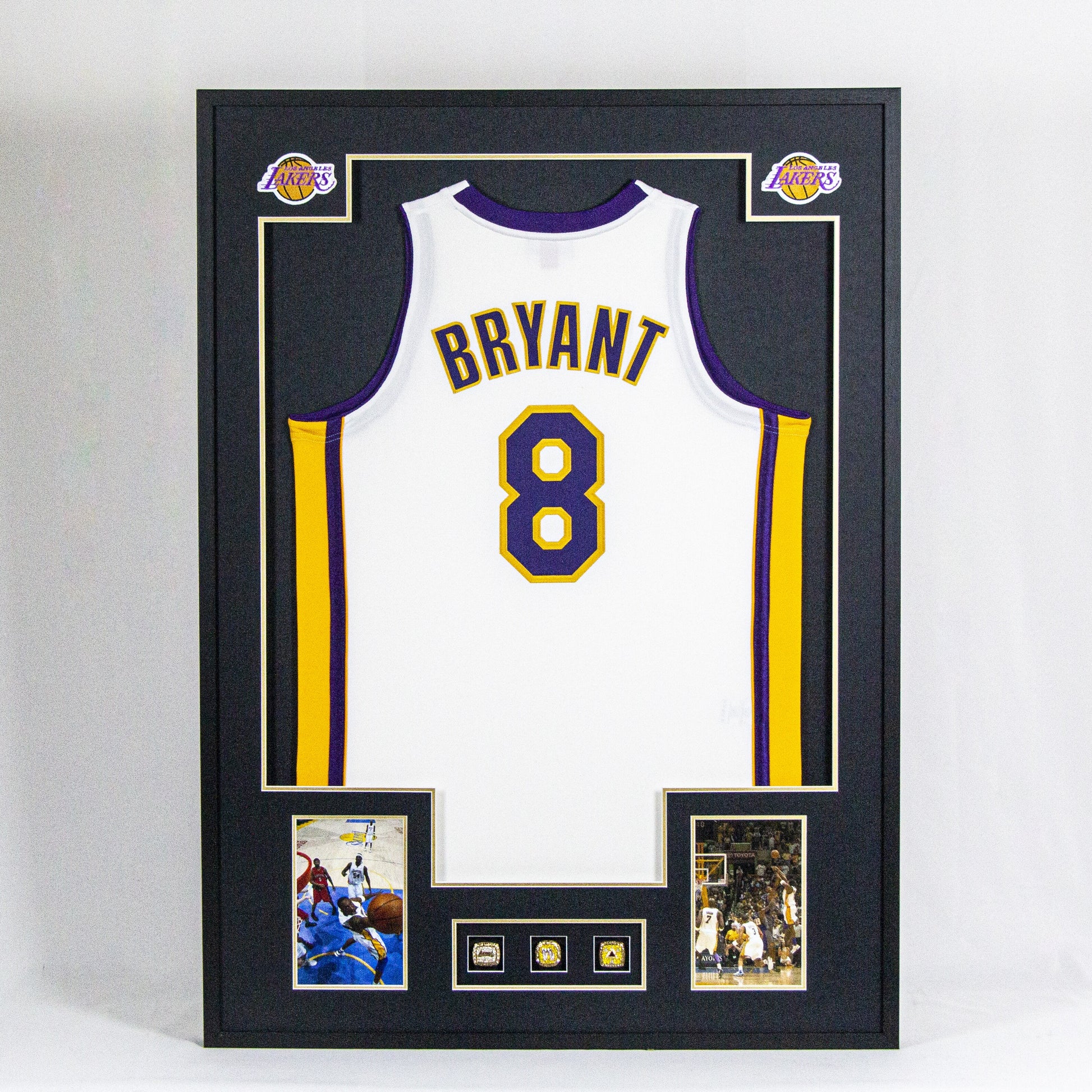 Los Angeles Lakers Kobe Bryant Autographed Jersey with Personalized Custom Design Framed 000017