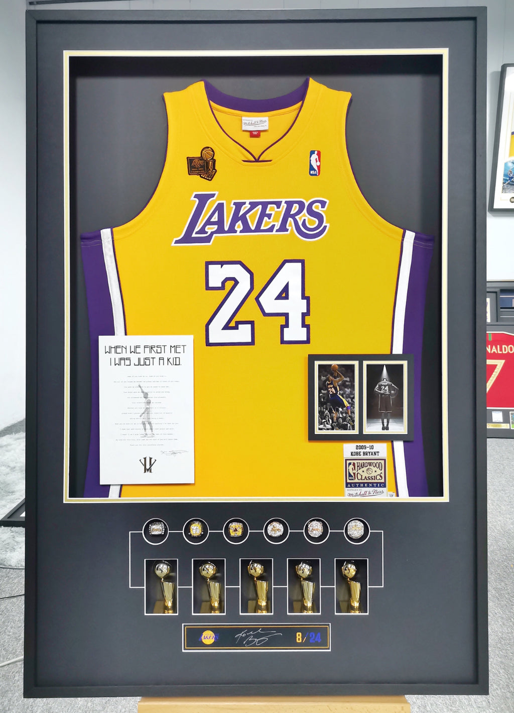 Los Angeles Lakers Kobe Bryant Autographed Jersey with Personalized Custom Design Framed 000019