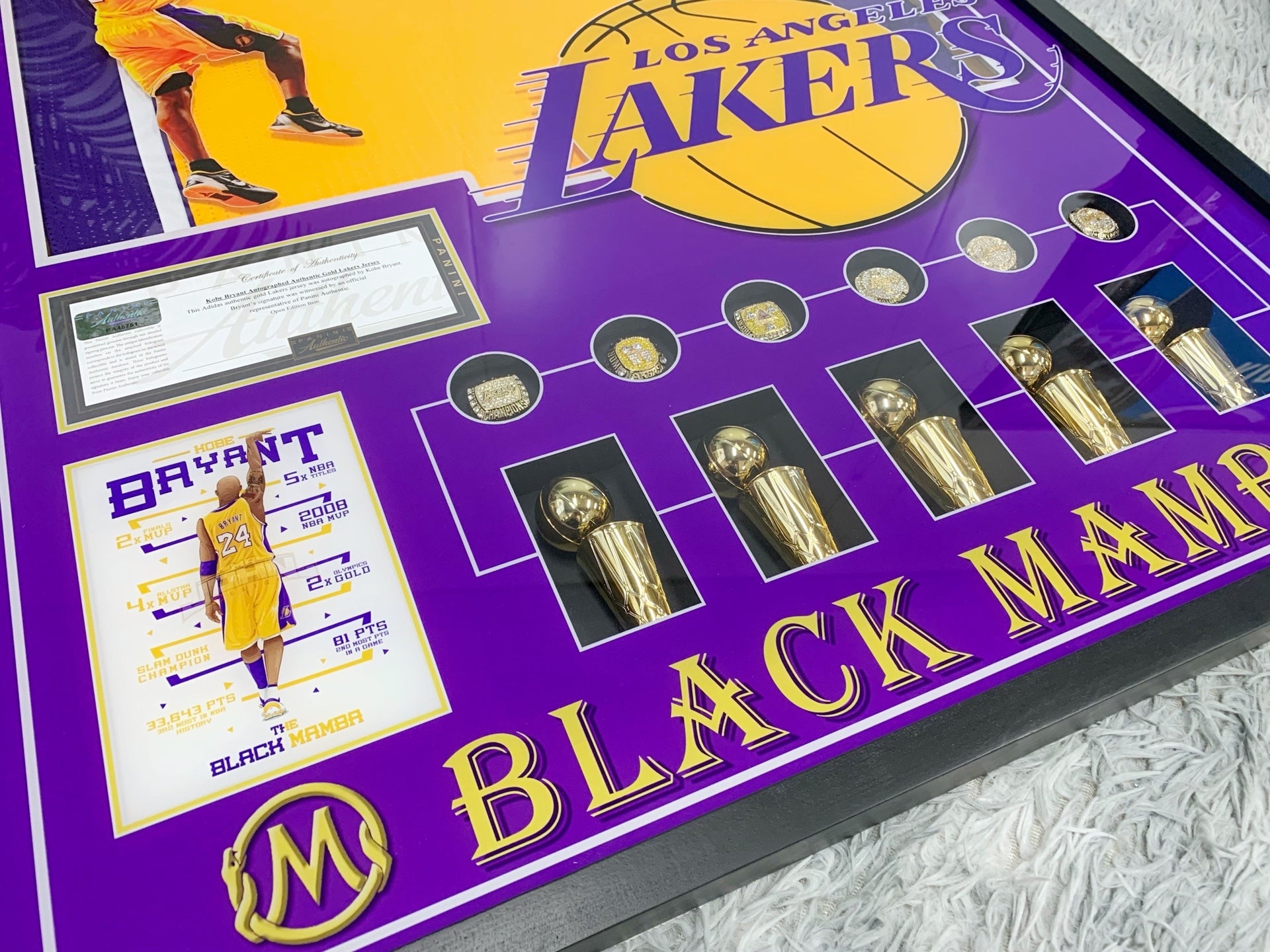 Los Angeles Lakers Kobe Bryant Autographed Jersey with Personalized Custom Design Framed 000022