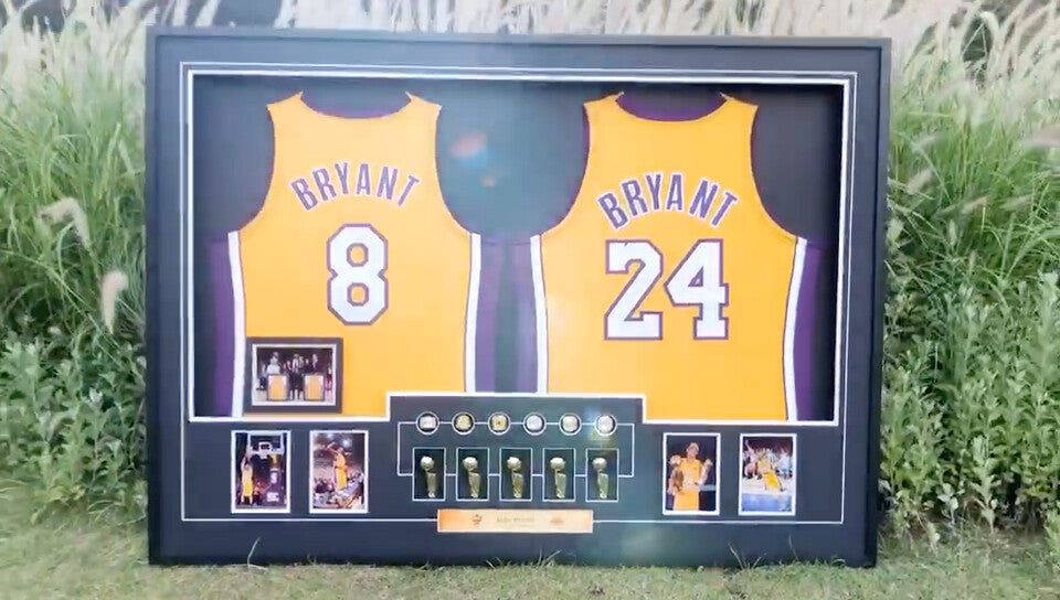 Los Angeles Lakers Kobe Bryant Autographed Jersey with Personalized Custom Design Framed 000024