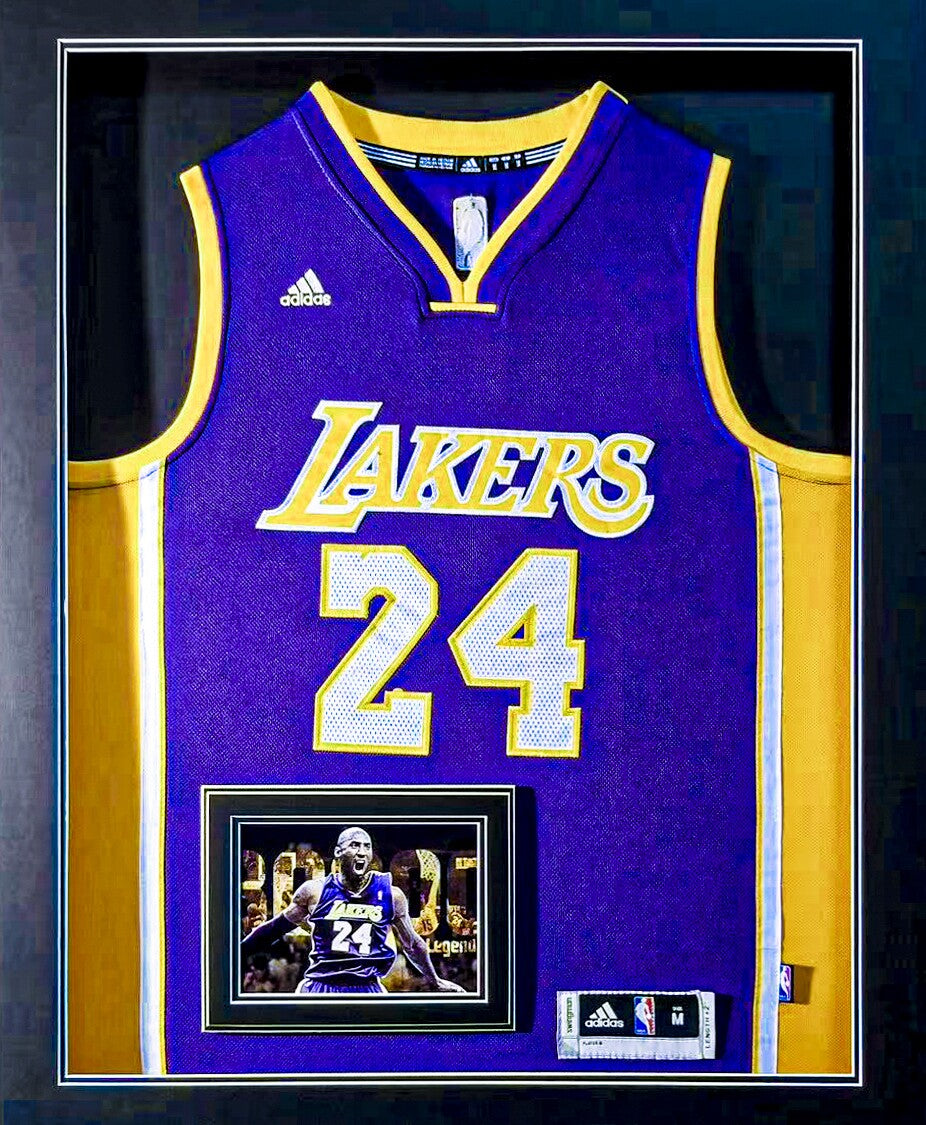 Los Angeles Lakers Kobe Bryant Autographed Jersey with Personalized Custom Design Framed 000029