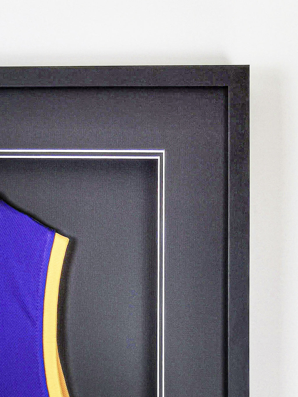 Los Angeles Lakers Kobe Bryant Autographed Jersey with Personalized Custom Design Framed 000029