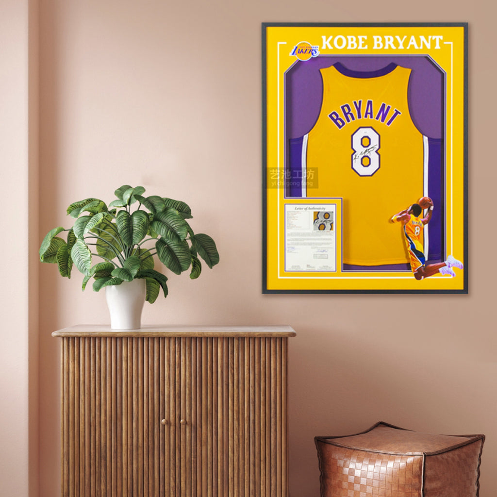 Los Angeles Lakers Kobe Bryant Autographed Jersey with Personalized Custom Design Framed 000031