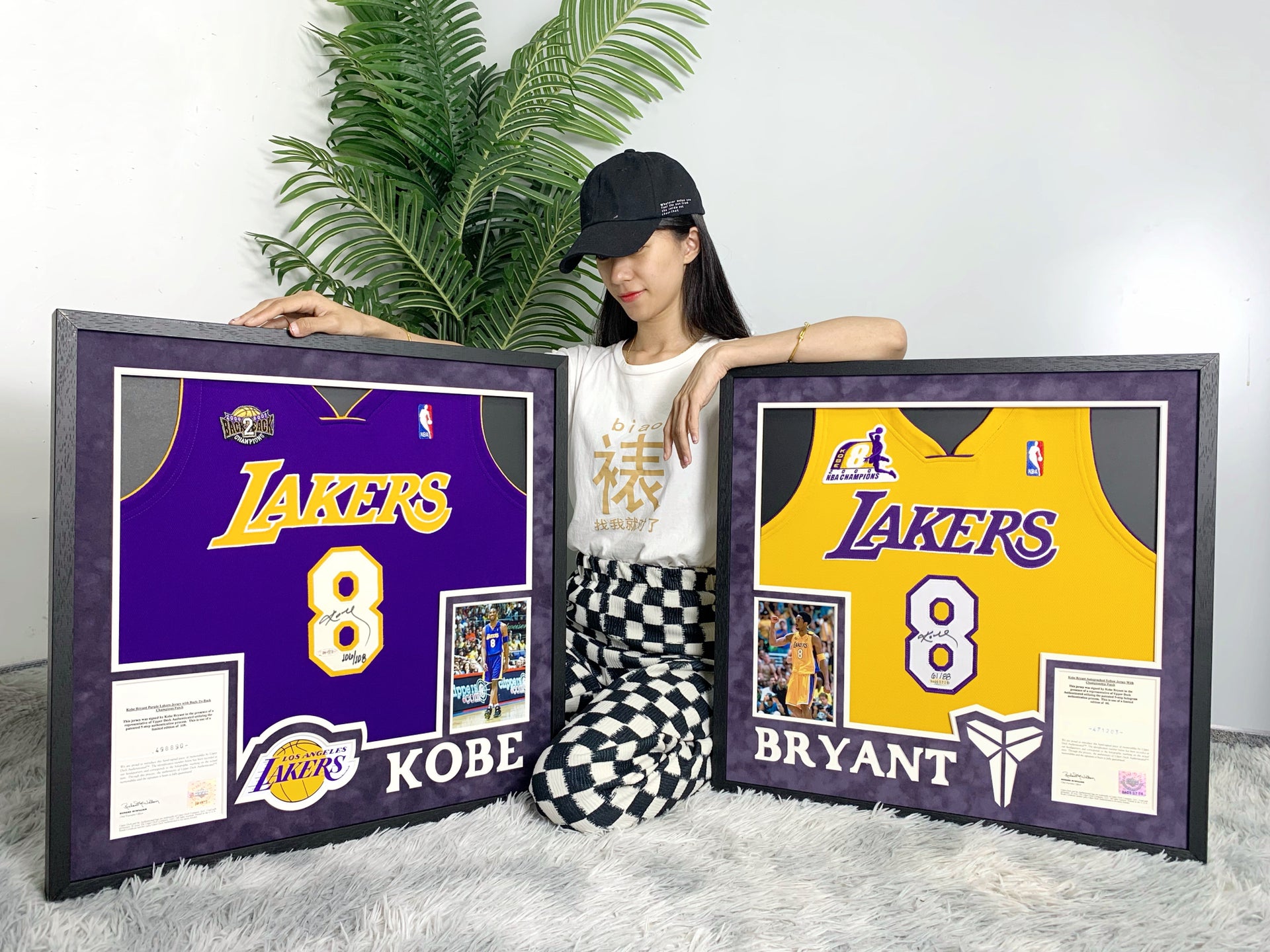 Los Angeles Lakers Kobe Bryant Autographed Jersey with Personalized Custom Design Framed 000032