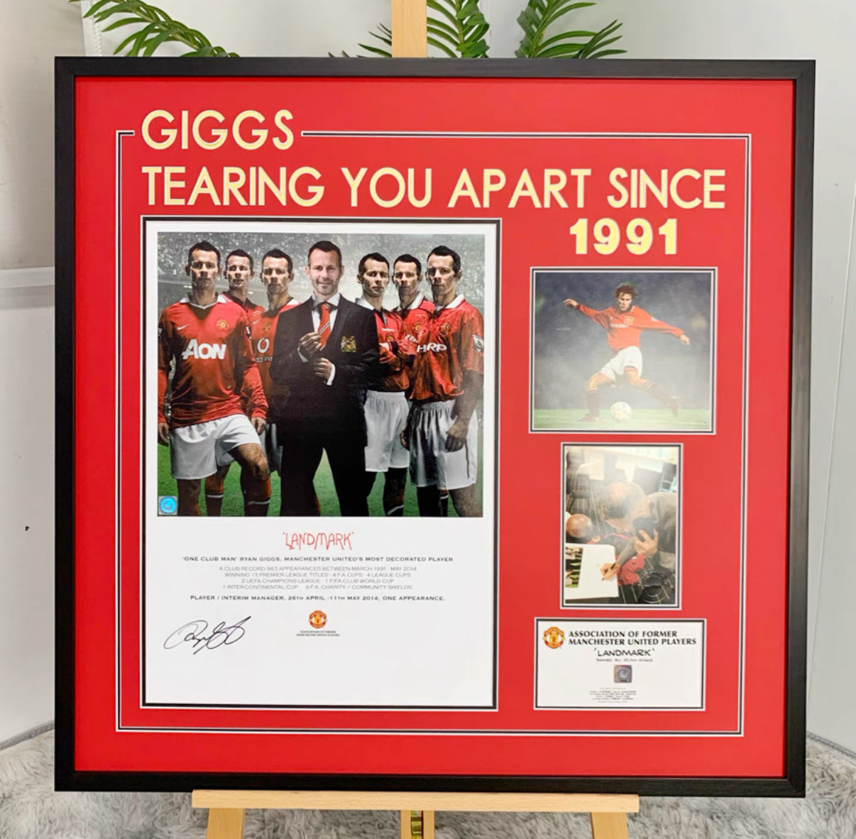 Manchester United Poster with Personalized Custom Design Framed 000018