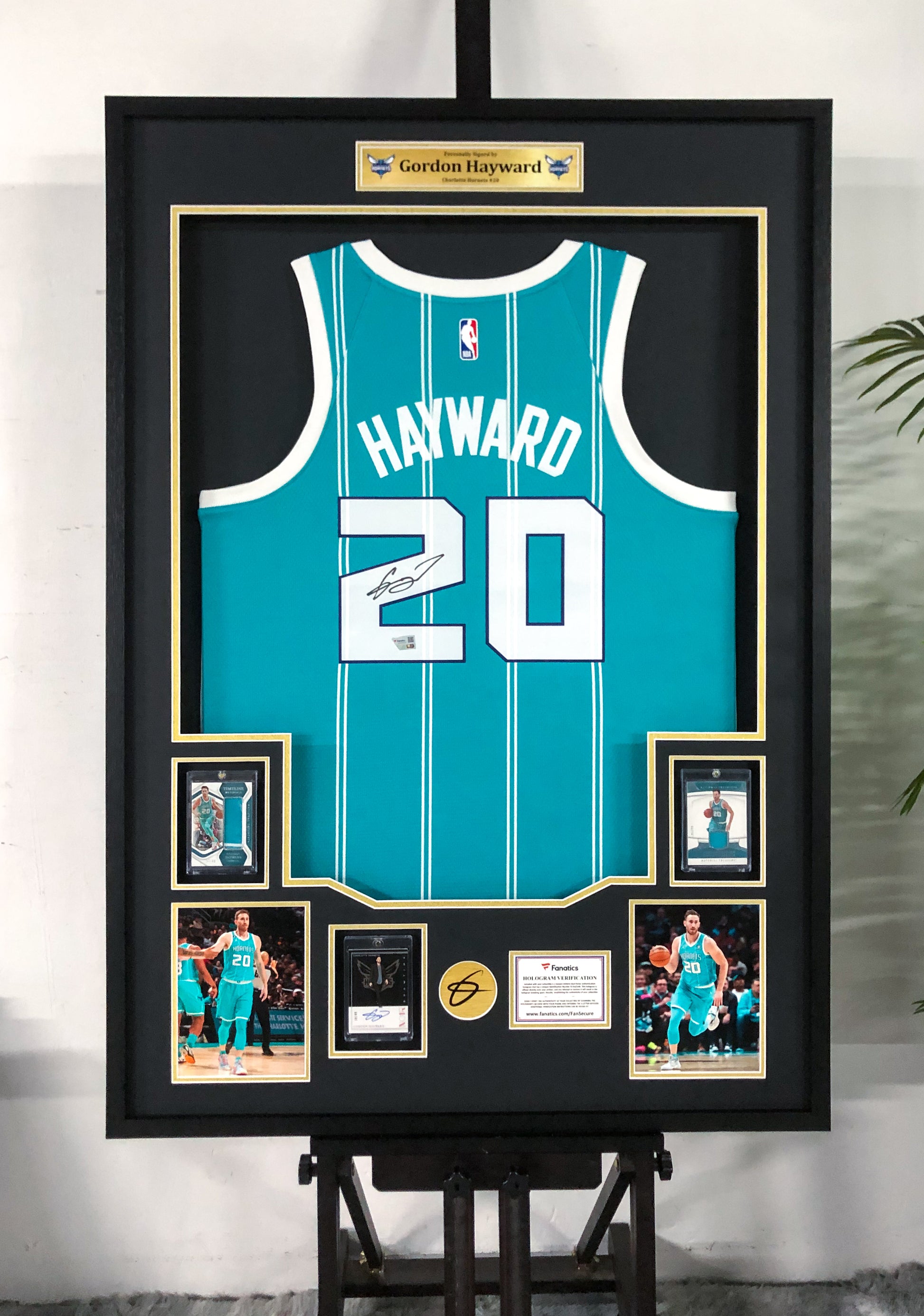 Charlotte Hornets Gordon Hayward Autographed Jersey with Standard Design Framed 00074